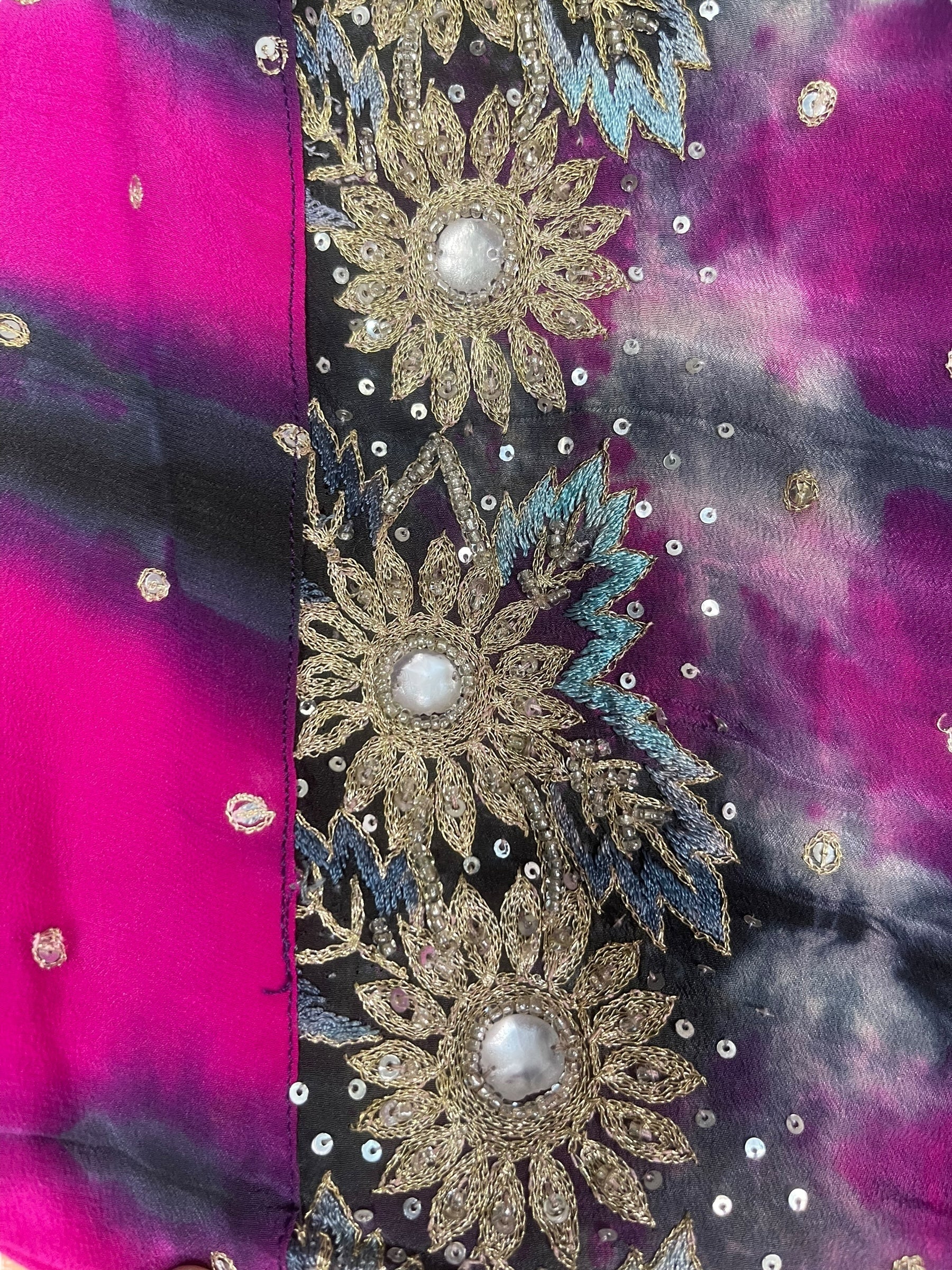 PREVIEW PRC8364 Avatar Reversible Pure Silk Jiva Jacket with Slits by DECEMBER2025 – Handmade ethical Jiva Jacket from sariKNOTsari using upcycled silk. Designed in Canada for travel and slow fashion, loved from Toronto to LA to Sydney.