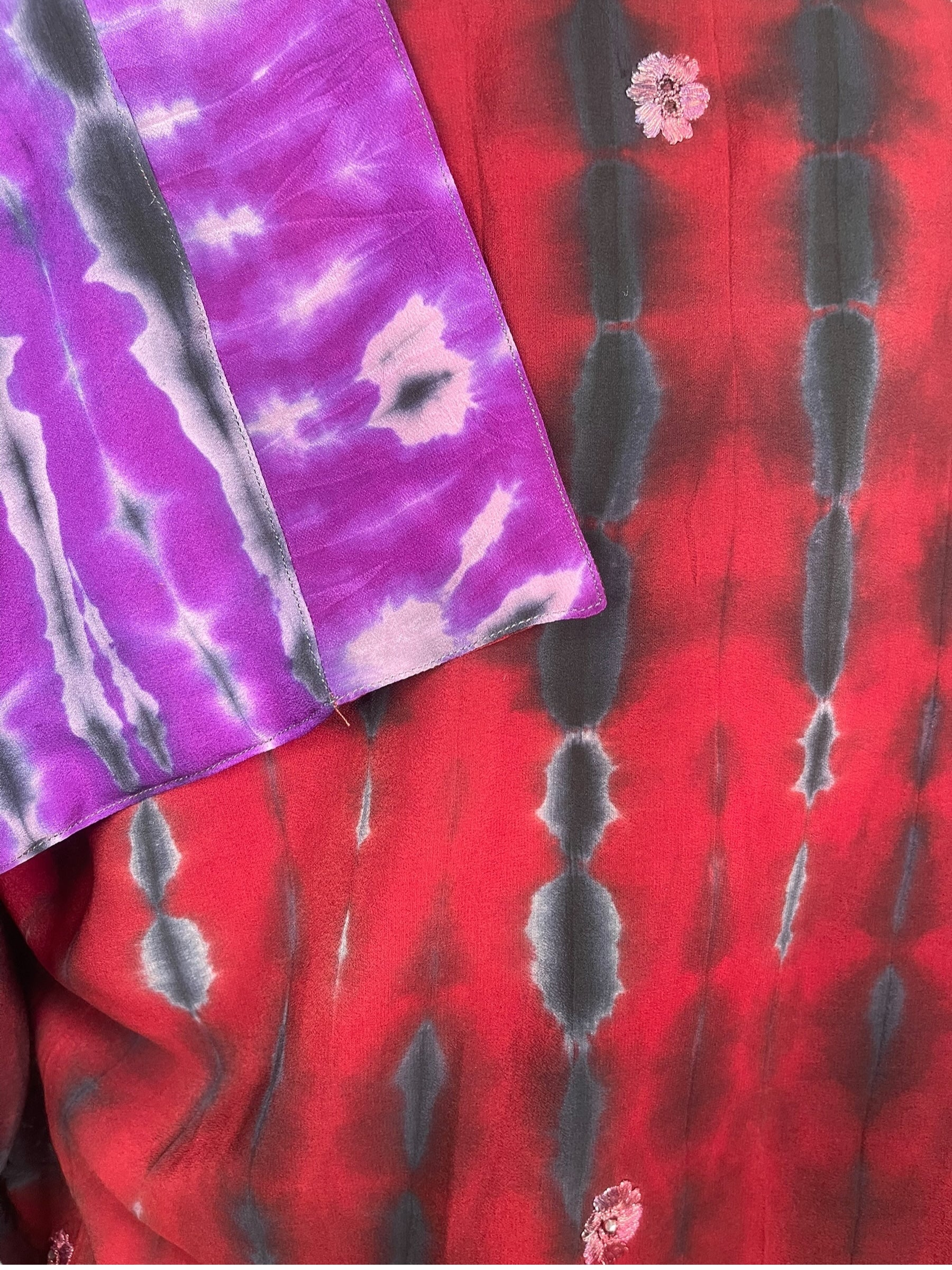 PREVIEW PRC8366 Avatar Reversible Pure Silk Jiva Jacket with Slits by DECEMBER2025 – Handmade ethical Jiva Jacket from sariKNOTsari using upcycled silk. Designed in Canada for travel and slow fashion, loved from Toronto to LA to Sydney.