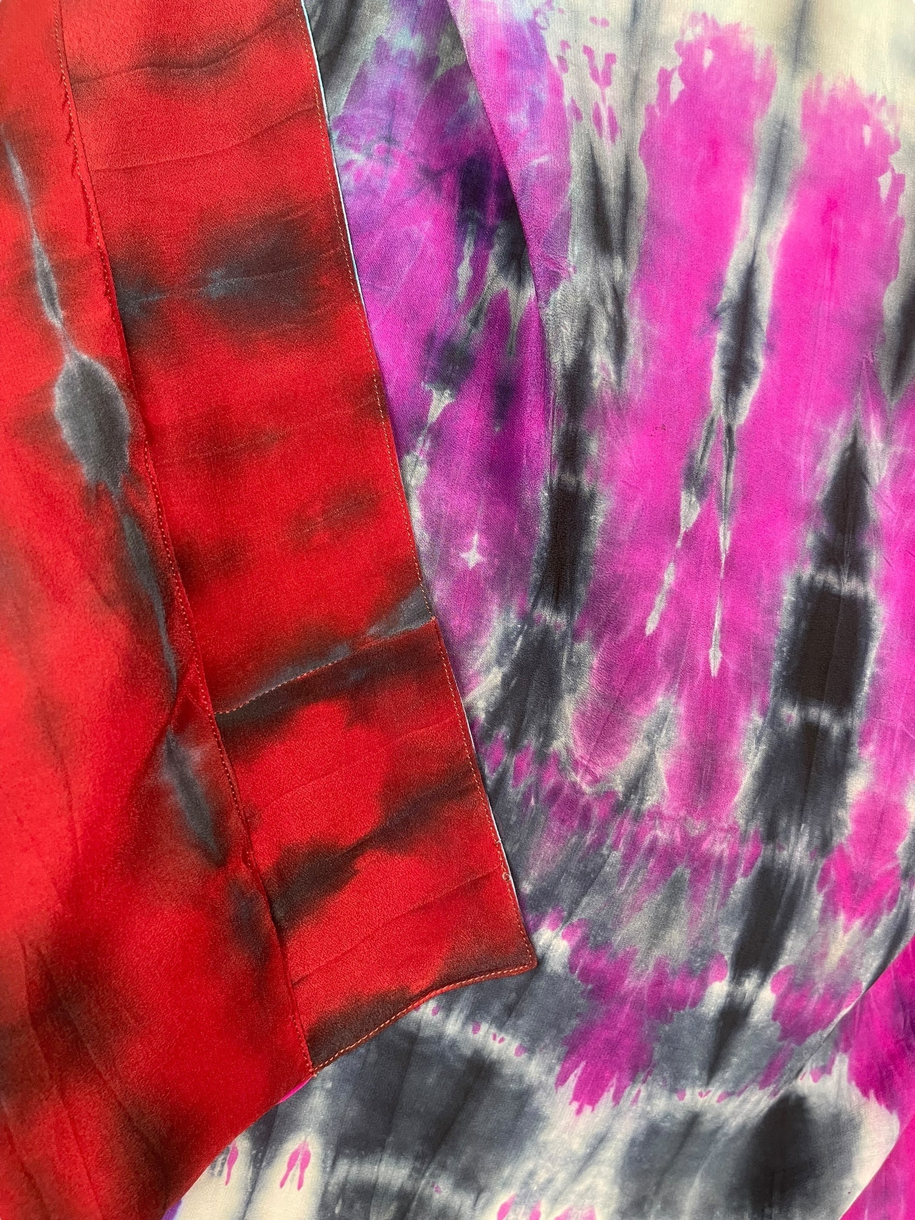 PREVIEW PRC8356 Avatar Reversible Pure Silk Jiva Jacket with Slits by DECEMBER2025 – Handmade ethical Jiva Jacket from sariKNOTsari using upcycled silk. Designed in Canada for travel and slow fashion, loved from Toronto to LA to Sydney.