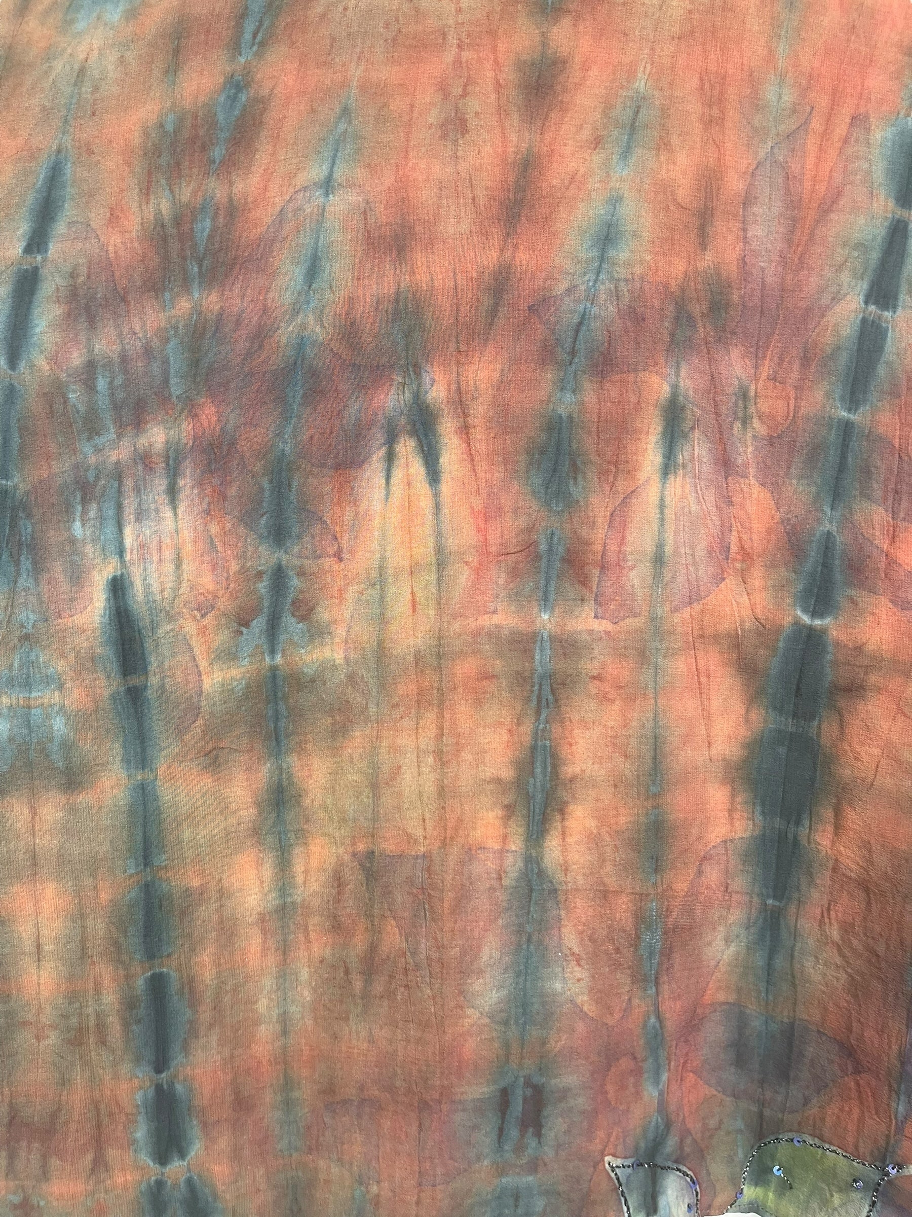 PREVIEW PRC8370 Avatar Reversible Pure Silk Jiva Jacket with Slits by DECEMBER2025 – Handmade ethical Jiva Jacket from sariKNOTsari using upcycled silk. Designed in Canada for travel and slow fashion, loved from Toronto to LA to Sydney.