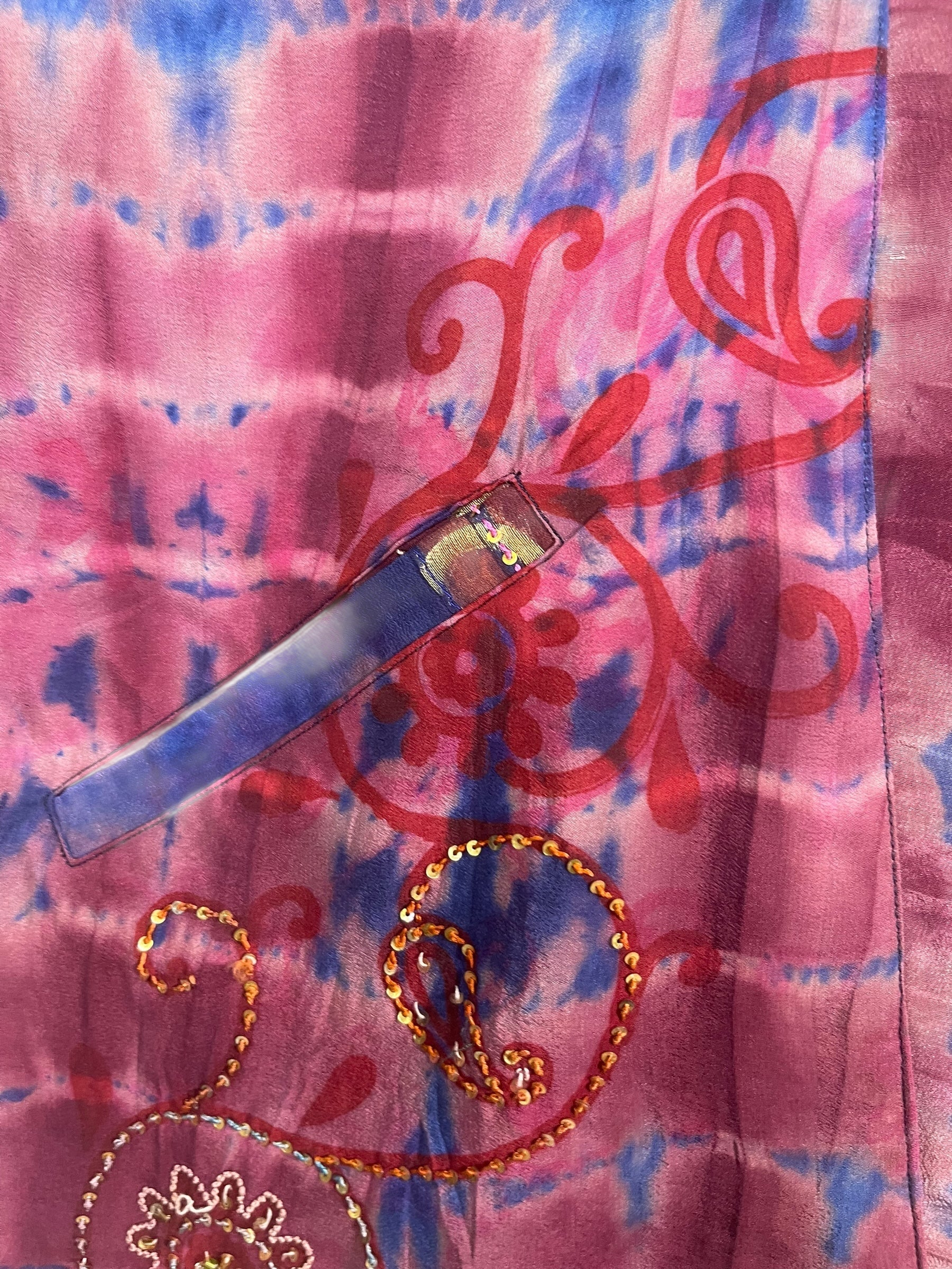 PREVIEW PRC8382 Avatar Reversible Pure Silk Jiva Jacket with Slits by DECEMBER2025 – Handmade ethical Jiva Jacket from sariKNOTsari using upcycled silk. Designed in Canada for travel and slow fashion, loved from Toronto to LA to Sydney.