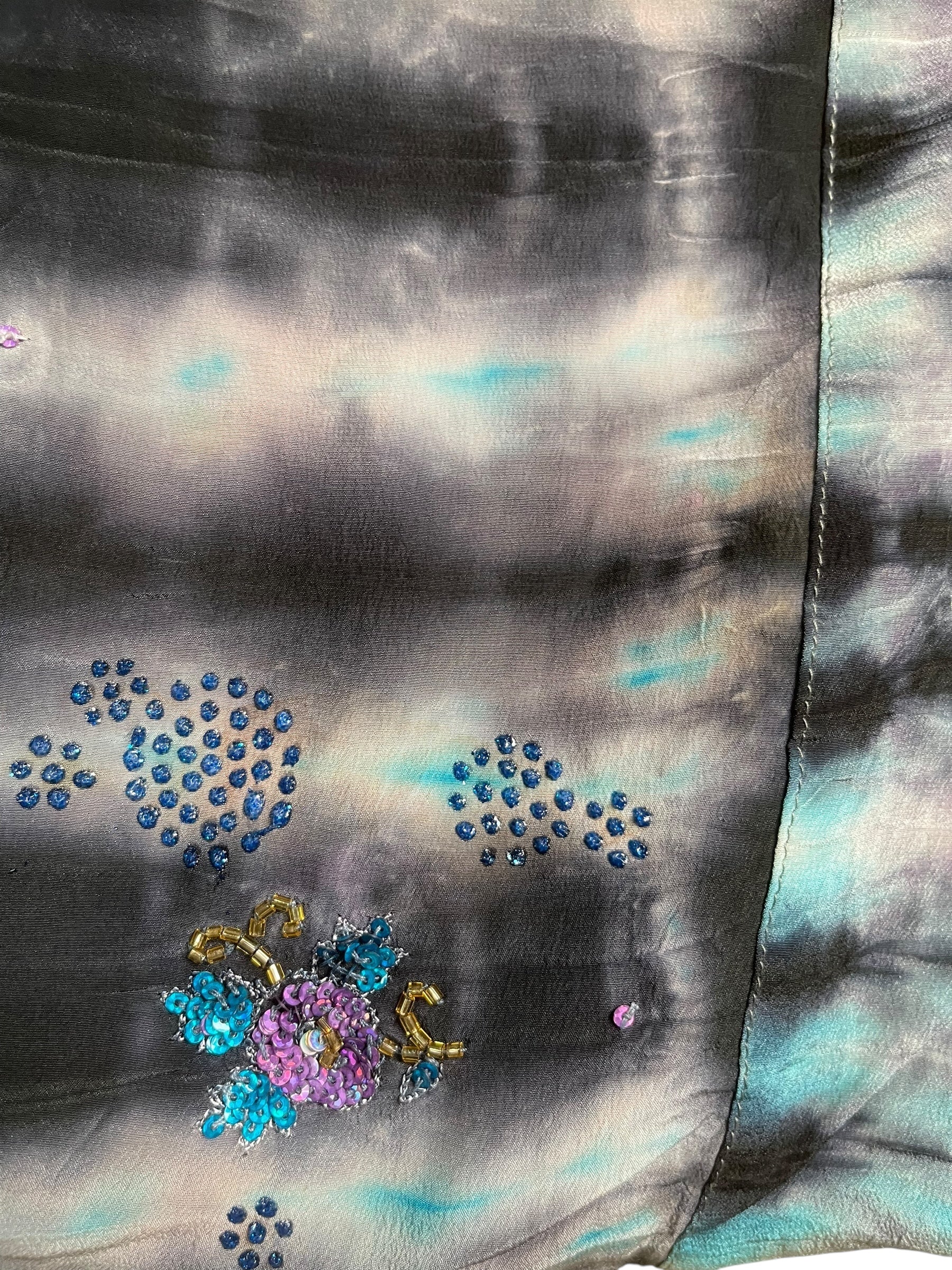 PREVIEW PRC8376 Avatar Reversible Pure Silk Jiva Jacket with Slits by DECEMBER2025 – Handmade ethical Jiva Jacket from sariKNOTsari using upcycled silk. Designed in Canada for travel and slow fashion, loved from Toronto to LA to Sydney.