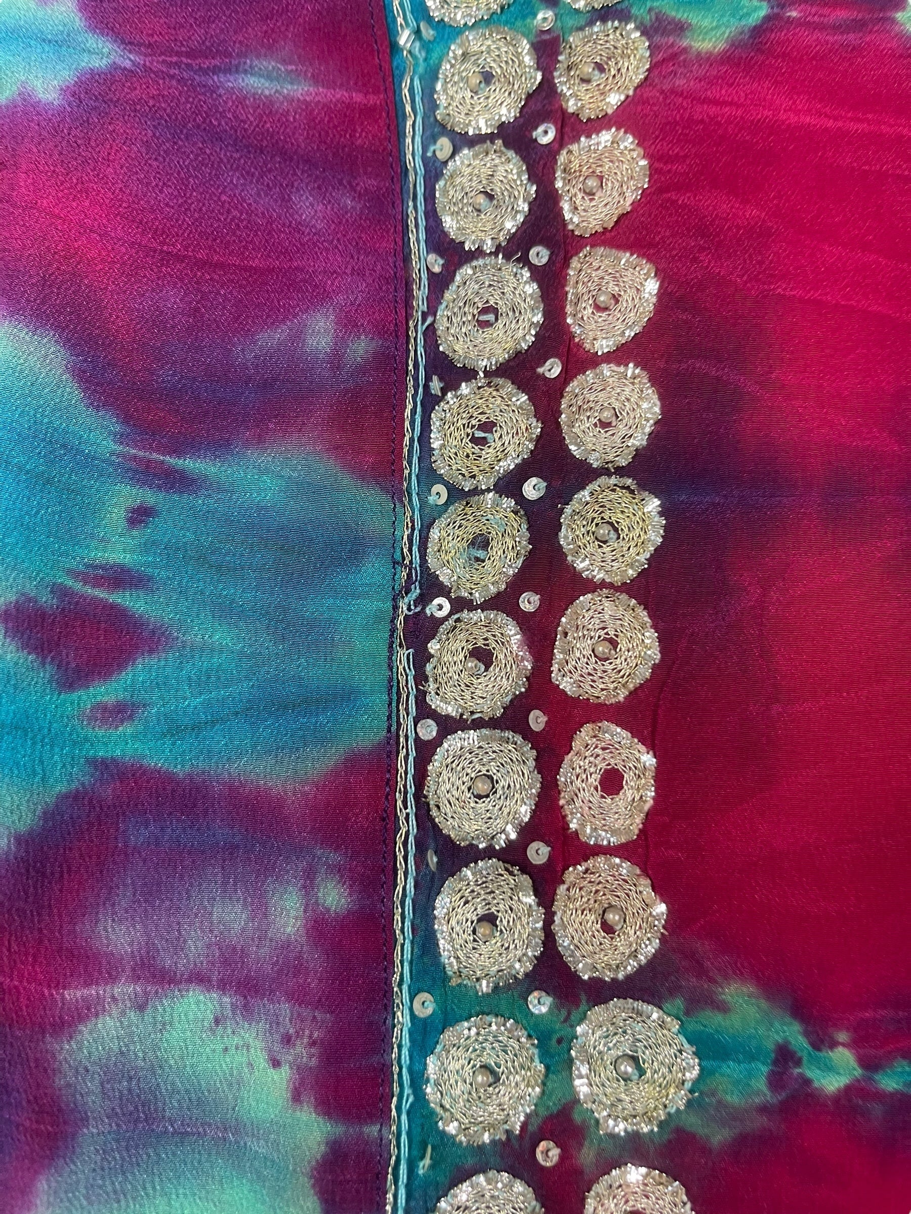 PREVIEW PRC8362 Avatar Reversible Pure Silk Jiva Jacket with Slits by DECEMBER2025 – Handmade ethical Jiva Jacket from sariKNOTsari using upcycled silk. Designed in Canada for travel and slow fashion, loved from Toronto to LA to Sydney.