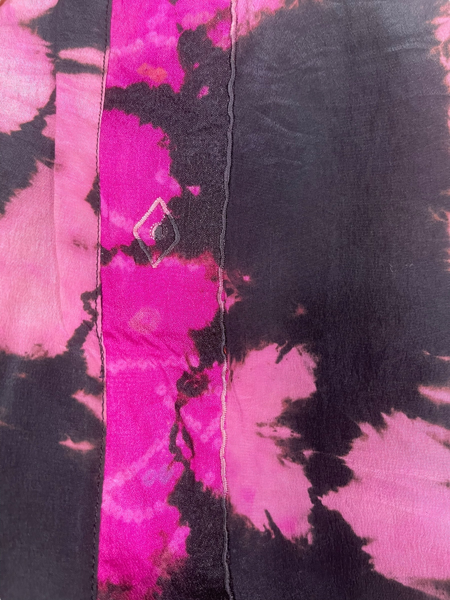 PREVIEW PRC8351 Avatar Reversible Pure Silk Jiva Jacket with Slits by DECEMBER2025 – Handmade ethical Jiva Jacket from sariKNOTsari using upcycled silk. Designed in Canada for travel and slow fashion, loved from Toronto to LA to Sydney.