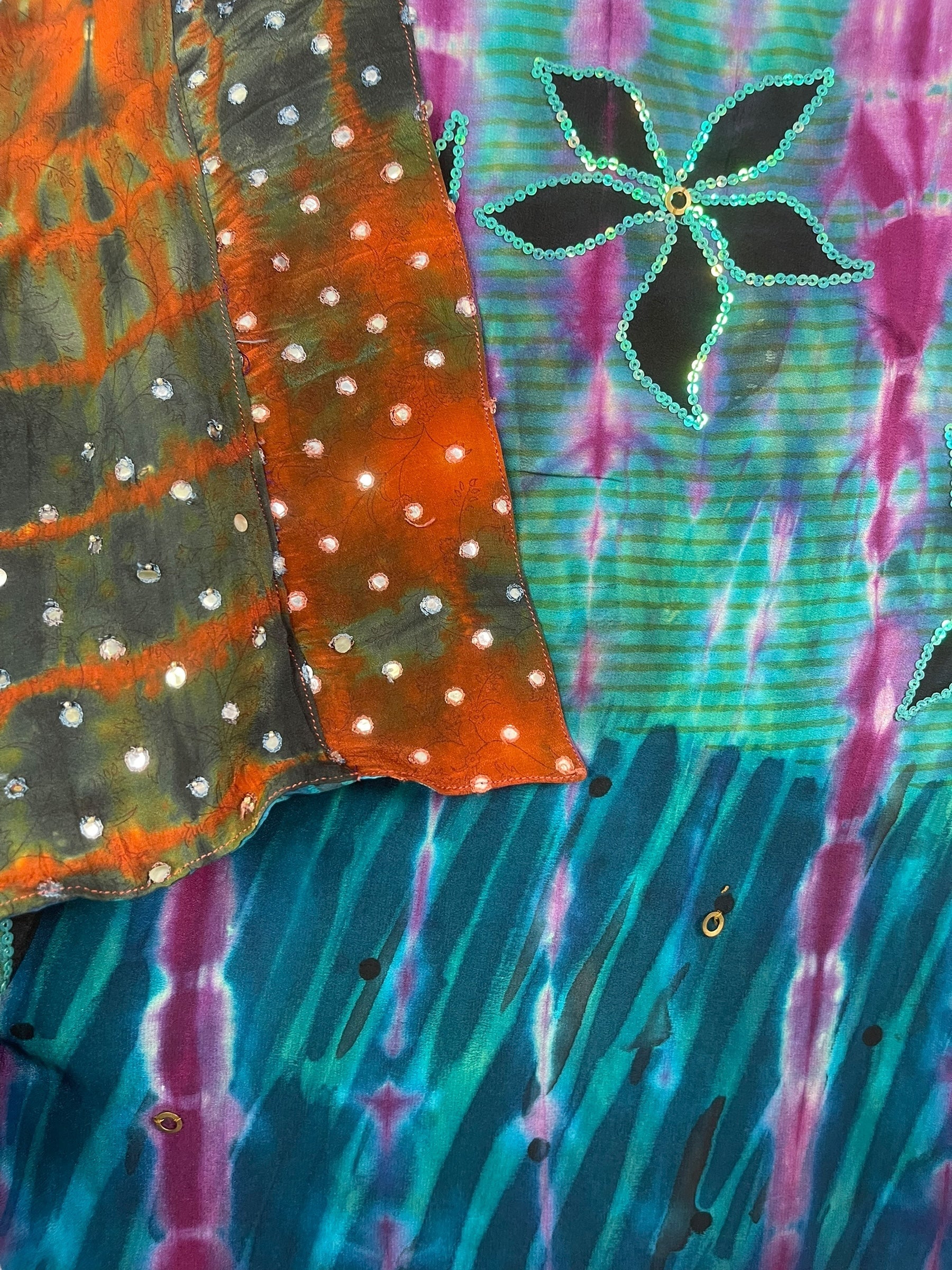 PREVIEW PRC8384 Avatar Reversible Pure Silk Jiva Jacket with Slits by DECEMBER2025 – Handmade ethical Jiva Jacket from sariKNOTsari using upcycled silk. Designed in Canada for travel and slow fashion, loved from Toronto to LA to Sydney.