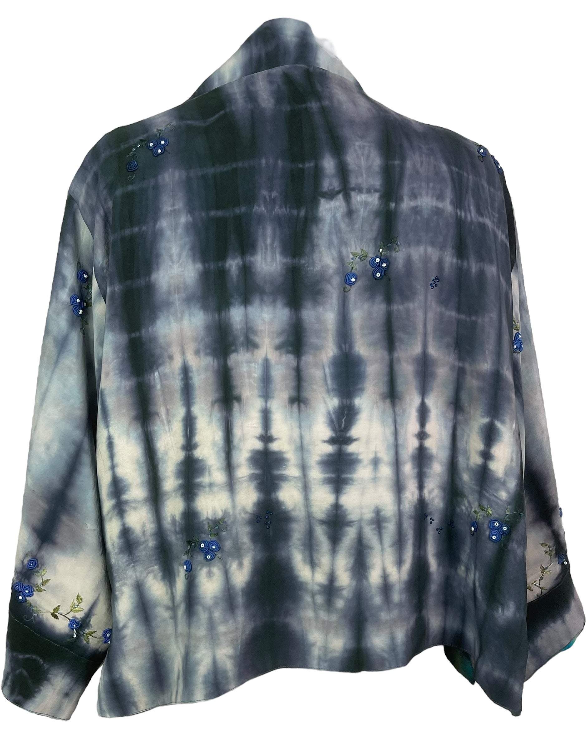 PREVIEW PRC8369  Avatar Reversible Pure Silk Jiva Jacket with Slits by DECEMBER2025 – Handmade ethical Jiva Jacket from sariKNOTsari using upcycled silk. Designed in Canada for travel and slow fashion, loved from Toronto to LA to Sydney.