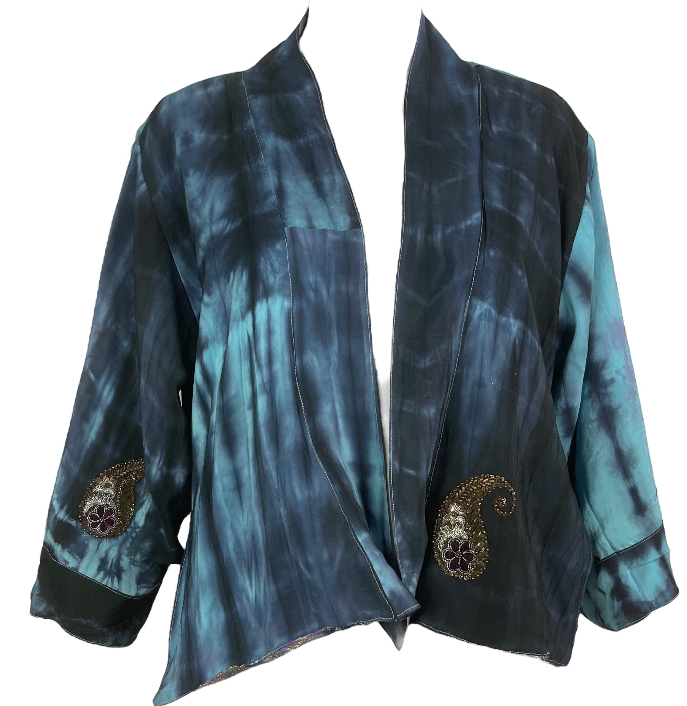 PREVIEW PRC8368 Avatar Reversible Pure Silk Jiva Jacket with Slits by DECEMBER2025 – Handmade ethical Jiva Jacket from sariKNOTsari using upcycled silk. Designed in Canada for travel and slow fashion, loved from Toronto to LA to Sydney.