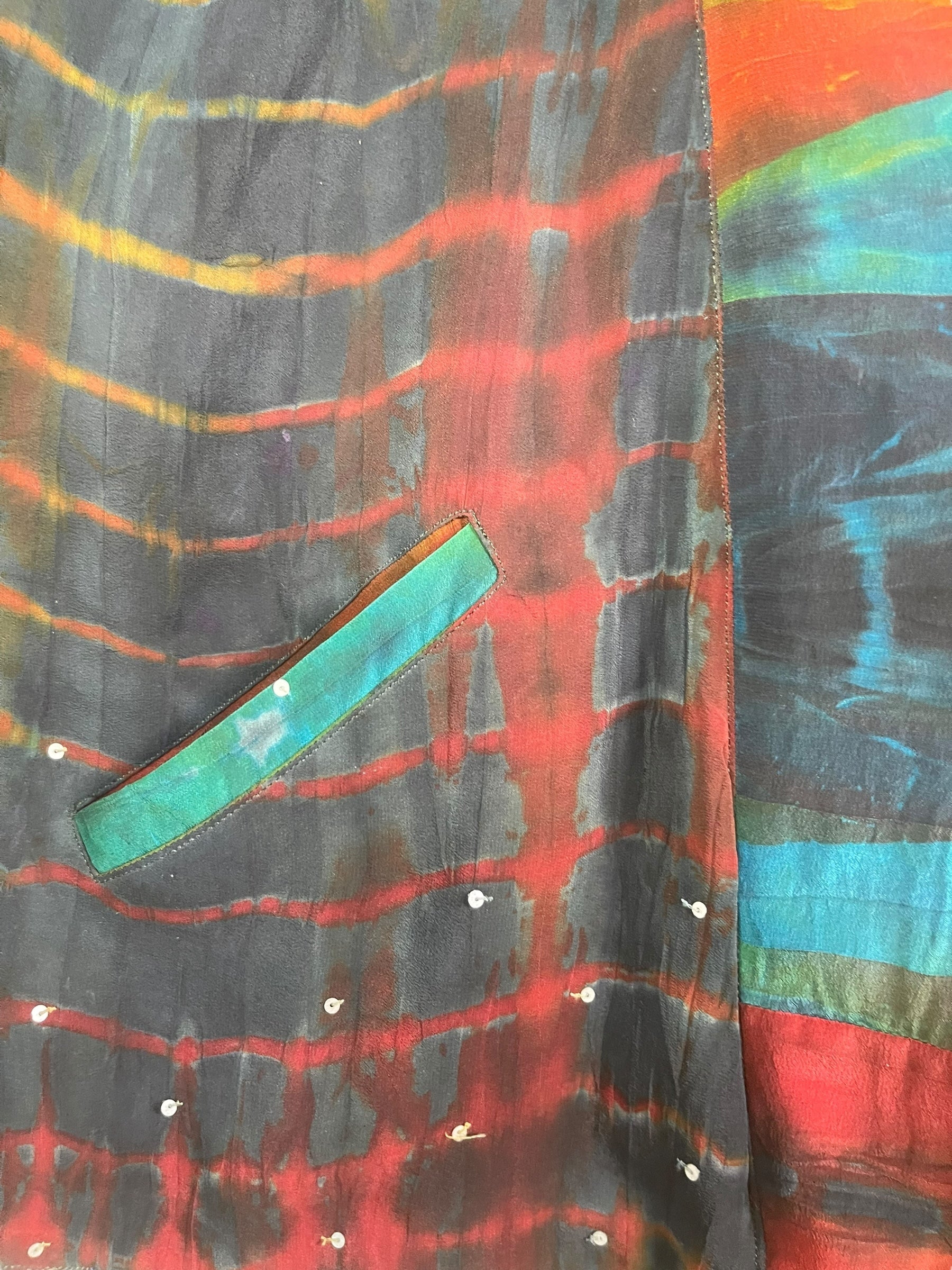 PREVIEW PRC8386 Avatar Reversible Pure Silk Jiva Jacket with Slits by DECEMBER2025 – Handmade ethical Jiva Jacket from sariKNOTsari using upcycled silk. Designed in Canada for travel and slow fashion, loved from Toronto to LA to Sydney.