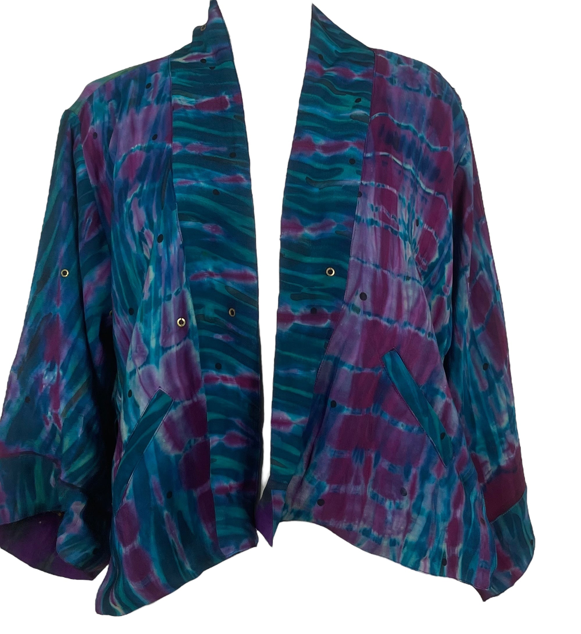 PREVIEW PRC7919 Avatar Reversible Pure Silk Jiva Jacket with Slits by DECEMBER2025 – Handmade ethical Jiva Jacket from sariKNOTsari using upcycled silk. Designed in Canada for travel and slow fashion, loved from Toronto to LA to Sydney.