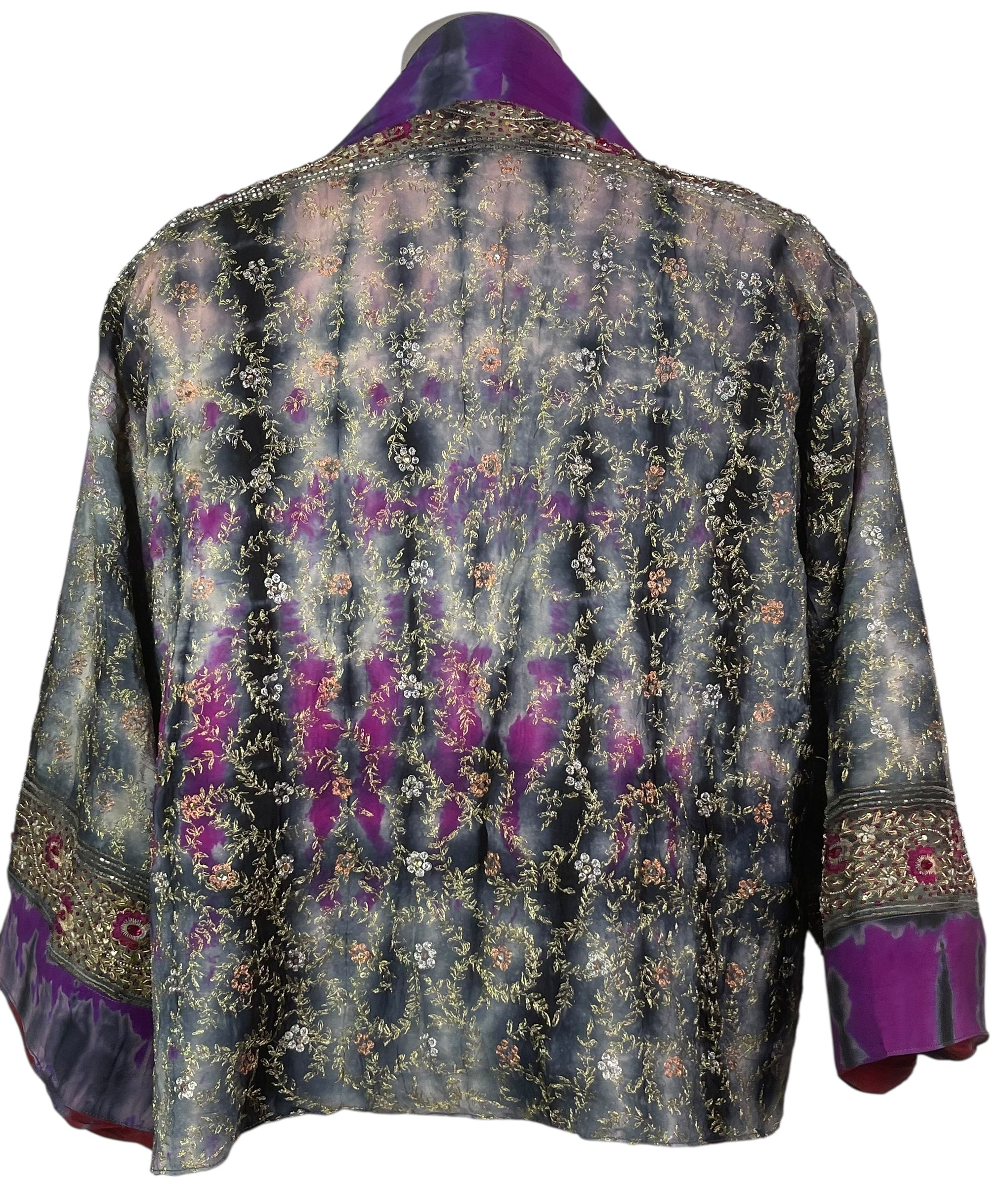 PREVIEW PRC7917 Avatar Reversible Pure Silk Jiva Jacket with Slits by DECEMBER2025 – Handmade ethical Jiva Jacket from sariKNOTsari using upcycled silk. Designed in Canada for travel and slow fashion, loved from Toronto to LA to Sydney.