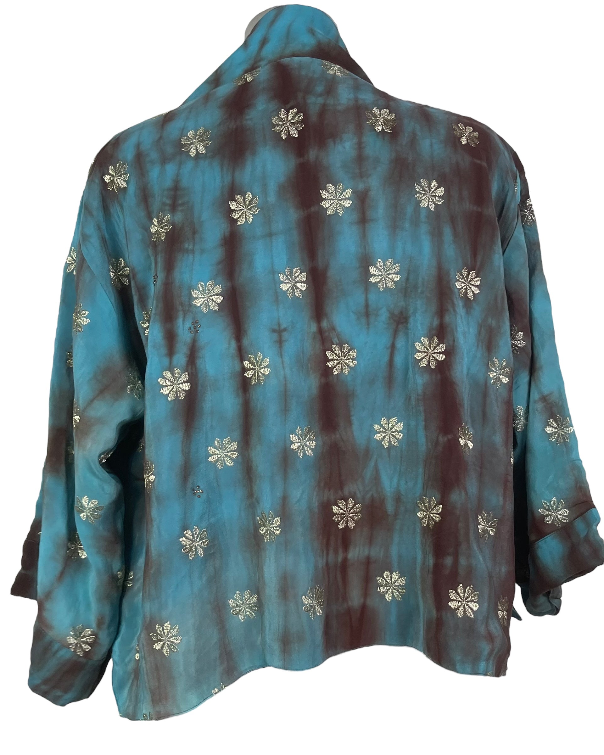 PREVIEW PRC7918 Avatar Reversible Pure Silk Jiva Jacket with Slits by DECEMBER2025 – Handmade ethical Jiva Jacket from sariKNOTsari using upcycled silk. Designed in Canada for travel and slow fashion, loved from Toronto to LA to Sydney.