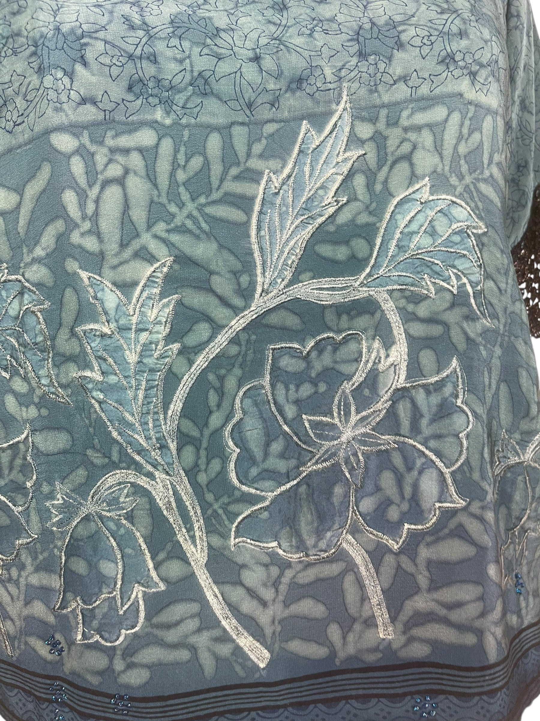 PREVIEW PRC7981 Avatar Pure Silk Boxy Top by FEBRUARY2026 – Handmade ethical Boxy Top from sariKNOTsari using upcycled silk. Designed in Canada for travel and slow fashion, loved from Toronto to LA to Sydney.