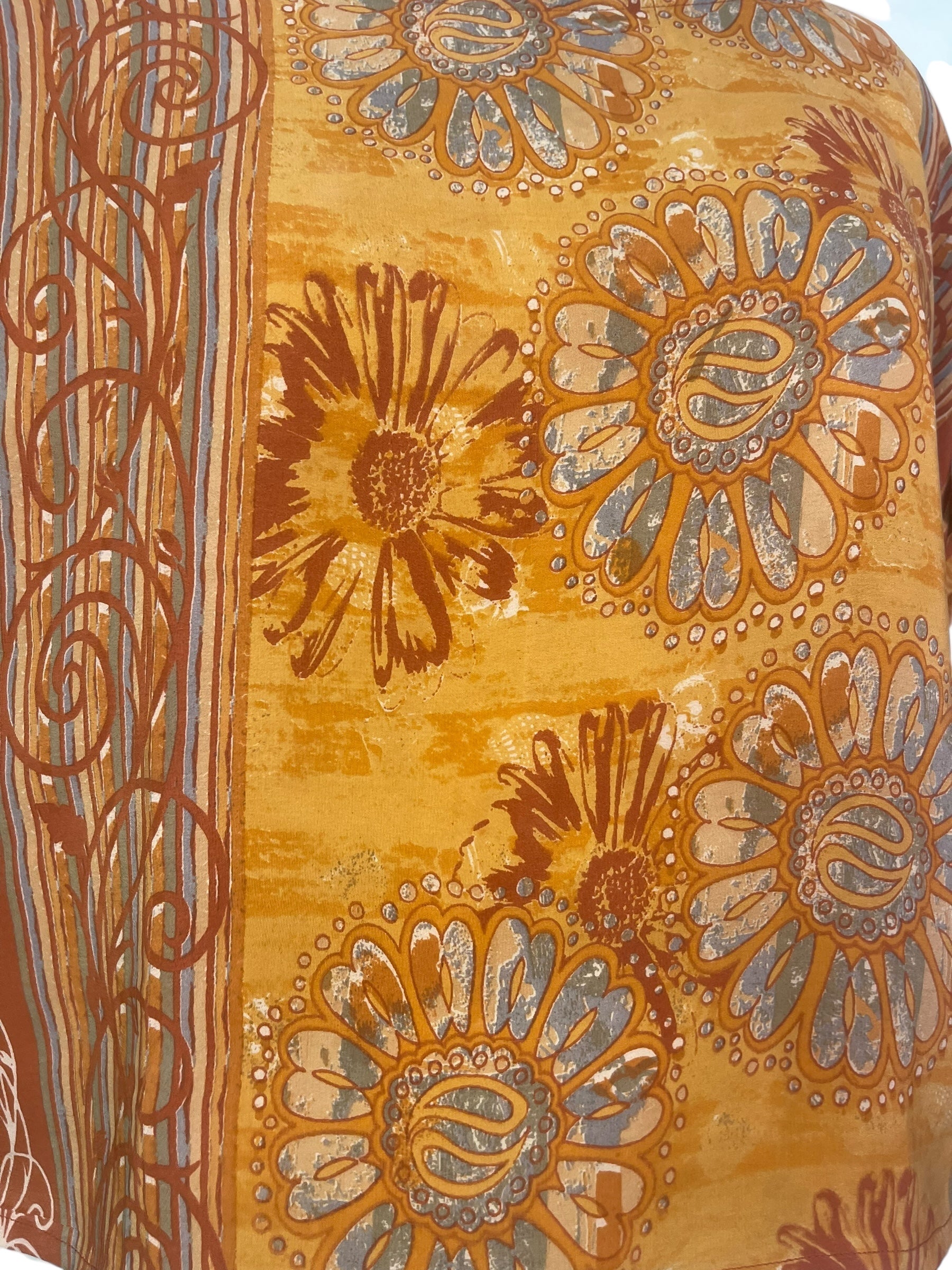 PREVIEW PRC8463 Wabi Sabi Pure Silk Boxy Top by FEBRUARY2026 – Handmade ethical Boxy Top from sariKNOTsari using upcycled silk. Designed in Canada for travel and slow fashion, loved from Toronto to LA to Sydney.