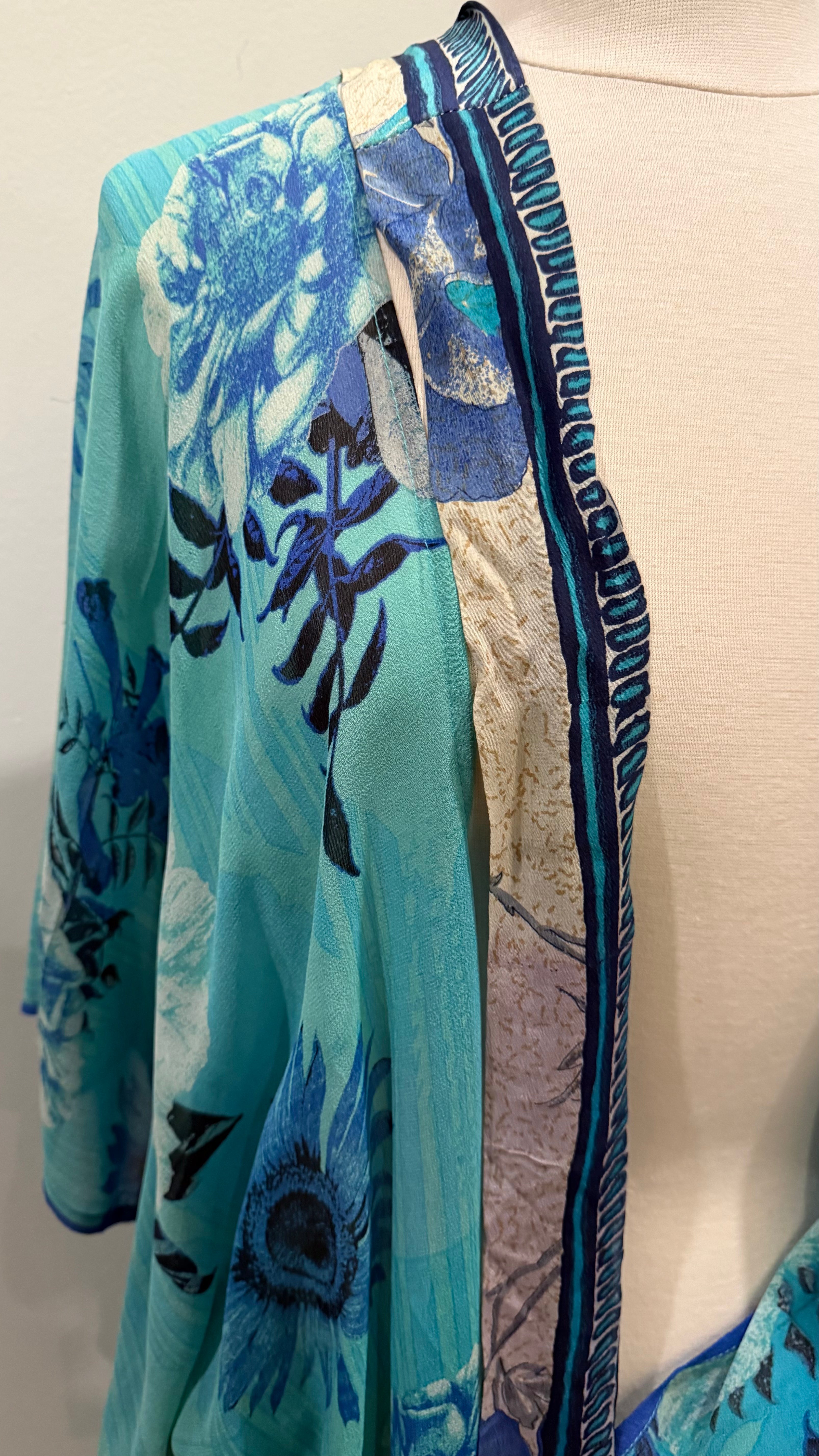 PRG5334 Sheer Avatar Long Pure Silk Kimono Sleeved Duster with Belt