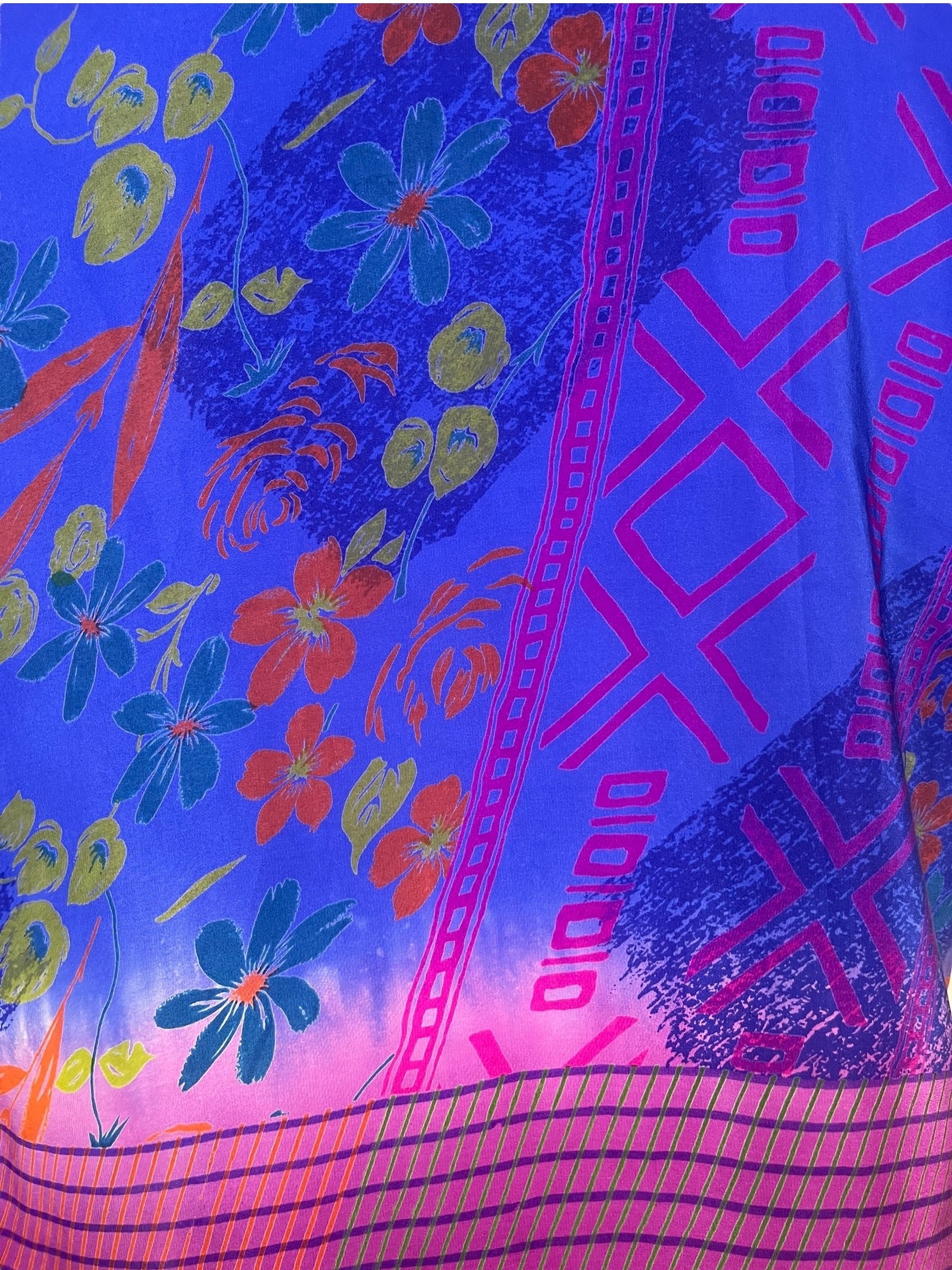 Releases Sunday at 8pm EST PRC4966 Avatar Pure Silk Boxy Top