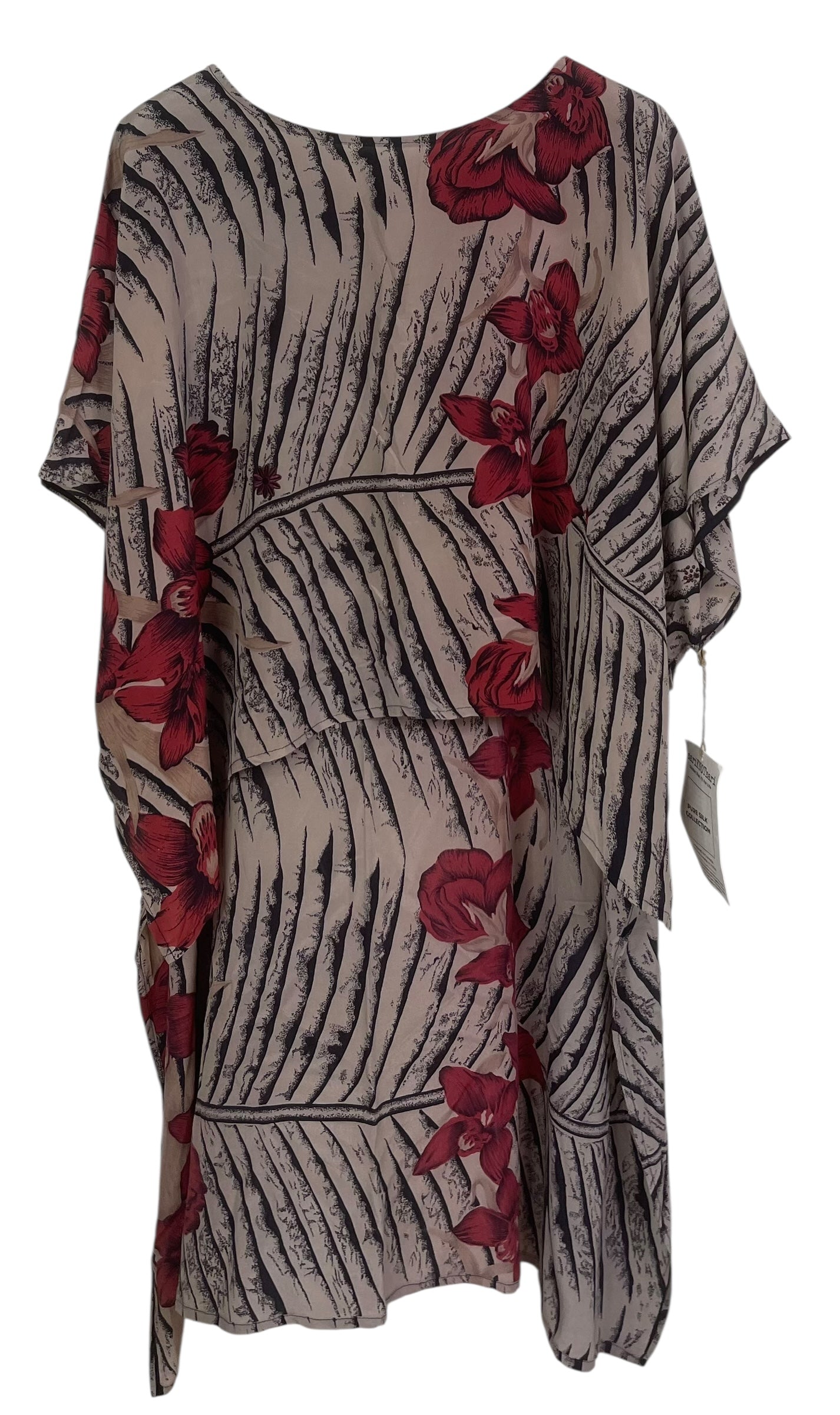 MARKETING PRC7505  Avatar Pure Silk Hi Lo Top by MARKETING – Handmade ethical Hi Lo Top from sariKNOTsari using upcycled silk. Designed in Canada for travel and slow fashion, loved from Toronto to LA to Sydney.