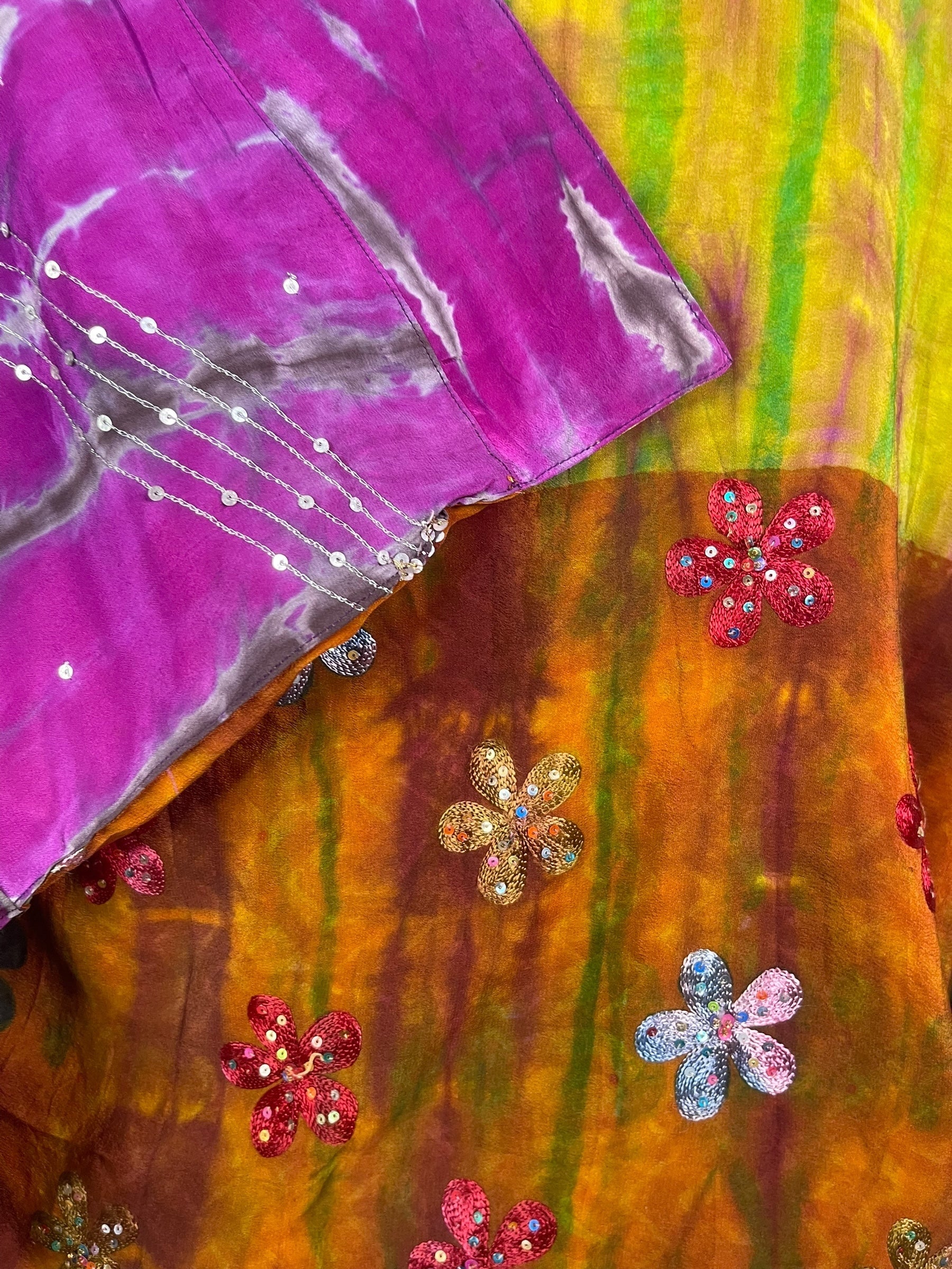 PREVIEW PRC8385 Avatar Reversible Pure Silk Jiva Jacket with Slits by DECEMBER2025 – Handmade ethical Jiva Jacket from sariKNOTsari using upcycled silk. Designed in Canada for travel and slow fashion, loved from Toronto to LA to Sydney.