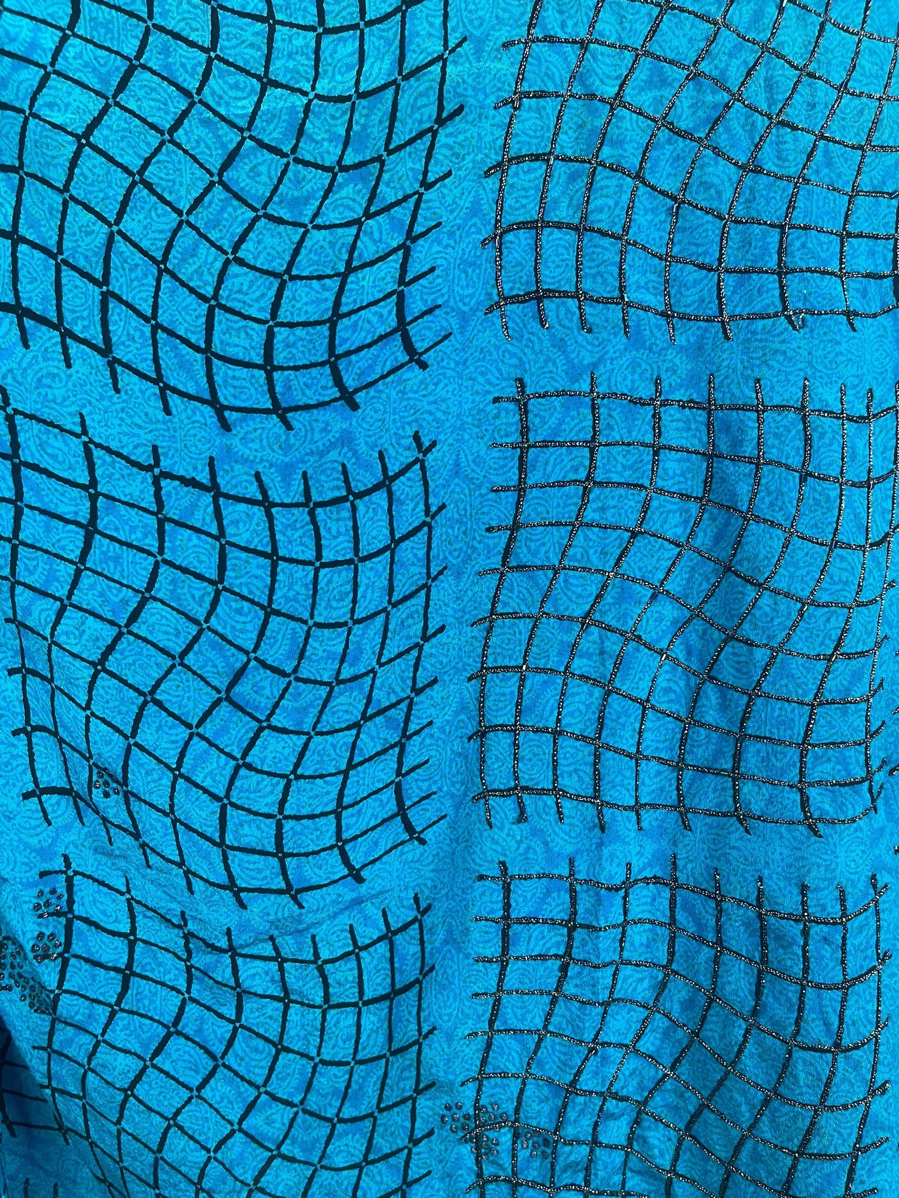 PREVIEW PRC8741 Avatar Pure Silk Long Tunic with Side Ties by MARCH2026 – Handmade ethical Side Tie Tunic from sariKNOTsari using upcycled silk. Designed in Canada for travel and slow fashion, loved from Toronto to LA to Sydney.