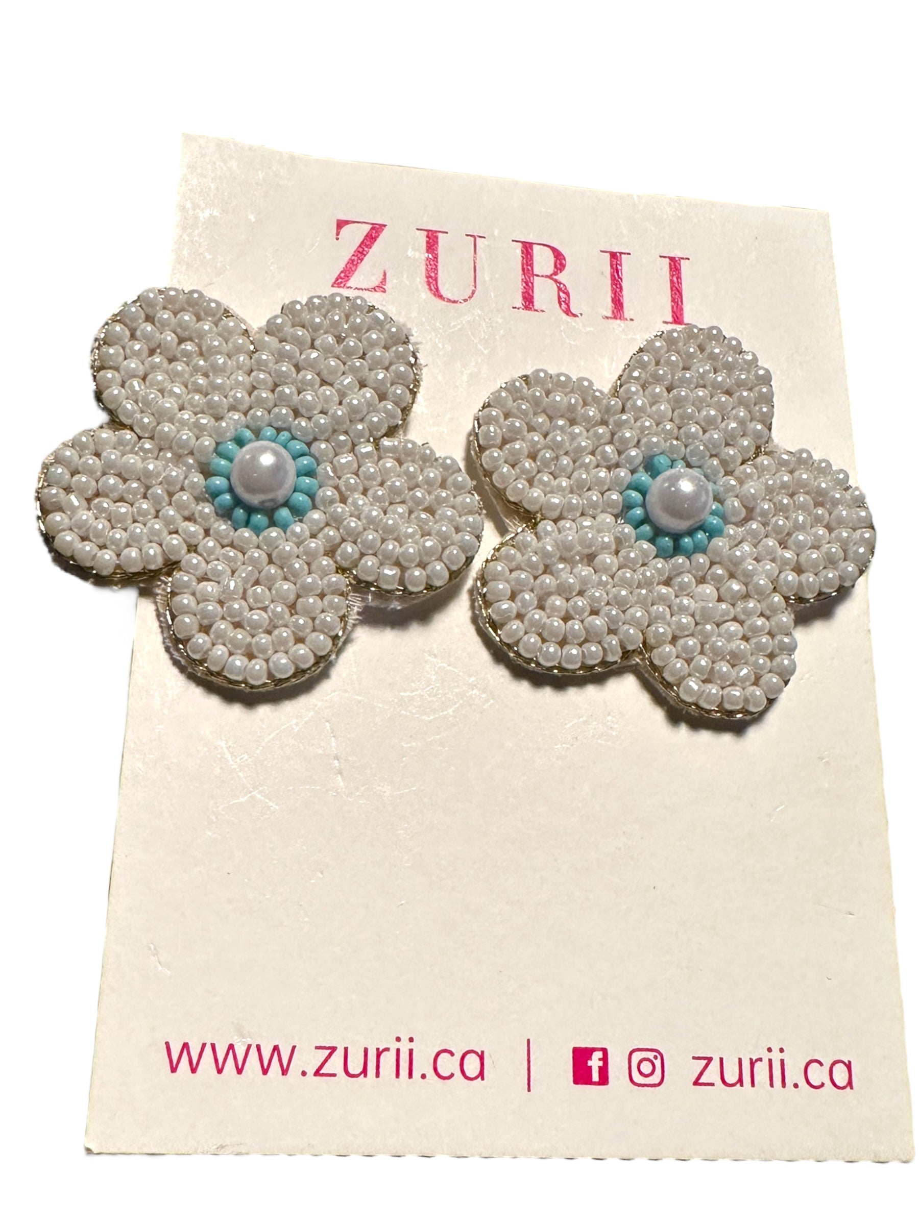 Blue Eyed Daisy Earrings