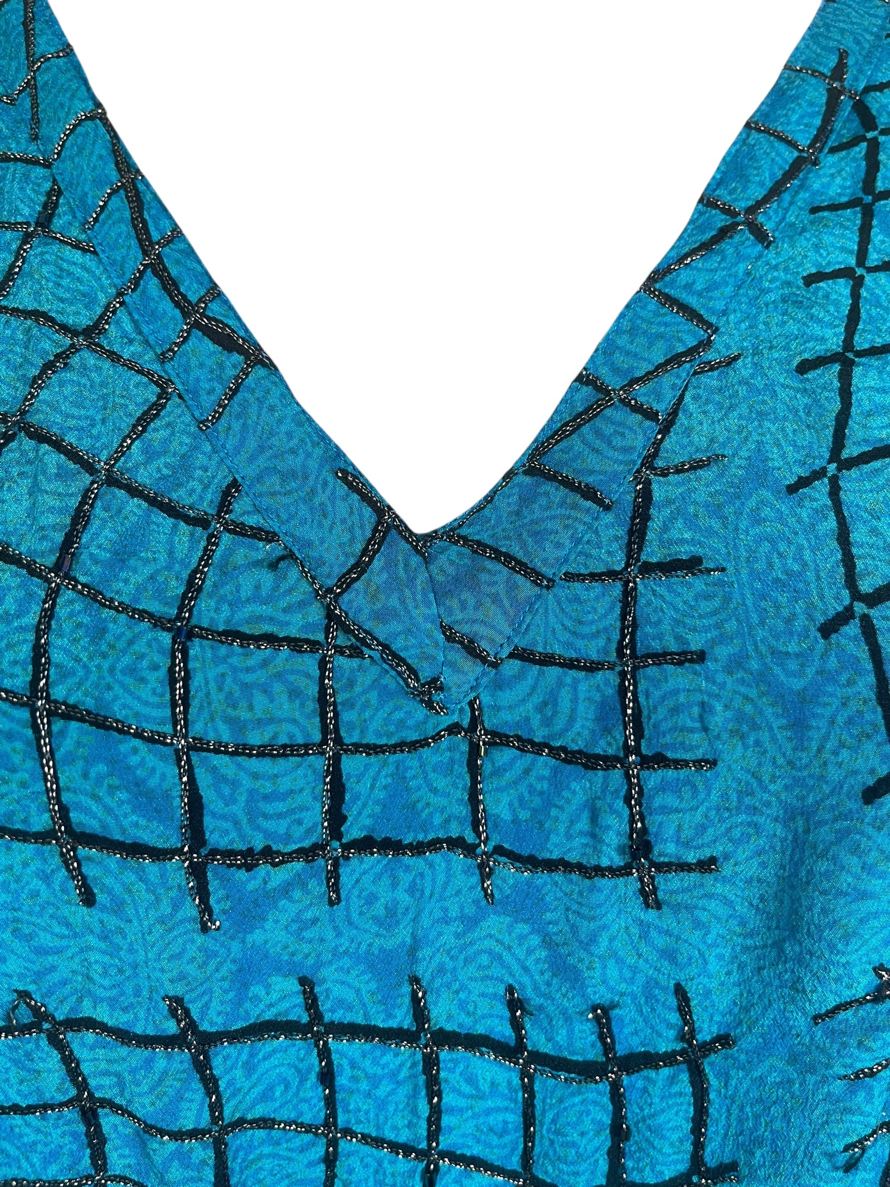 PREVIEW PRC8741 Avatar Pure Silk Long Tunic with Side Ties by MARCH2026 – Handmade ethical Side Tie Tunic from sariKNOTsari using upcycled silk. Designed in Canada for travel and slow fashion, loved from Toronto to LA to Sydney.