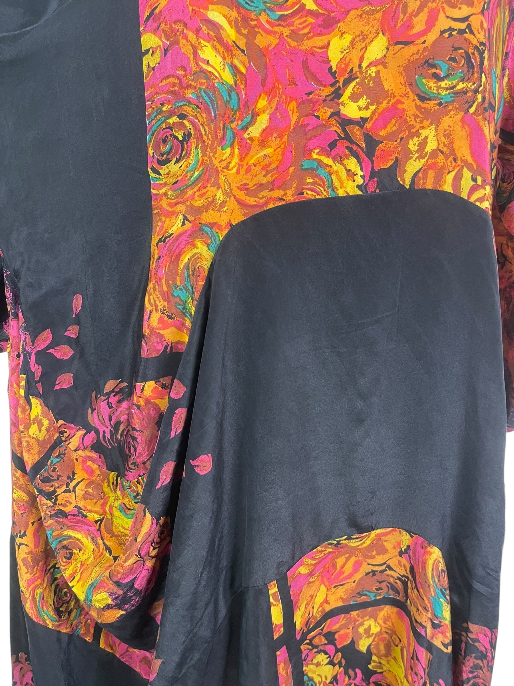 PRC8901 Avatar Pure Silk Sculptural Long Tunic Dress by 15 FEBRUARY 2026 – Handmade ethical Sculptural Dress from sariKNOTsari using upcycled silk. Designed in Canada for travel and slow fashion, loved from Toronto to LA to Sydney.
