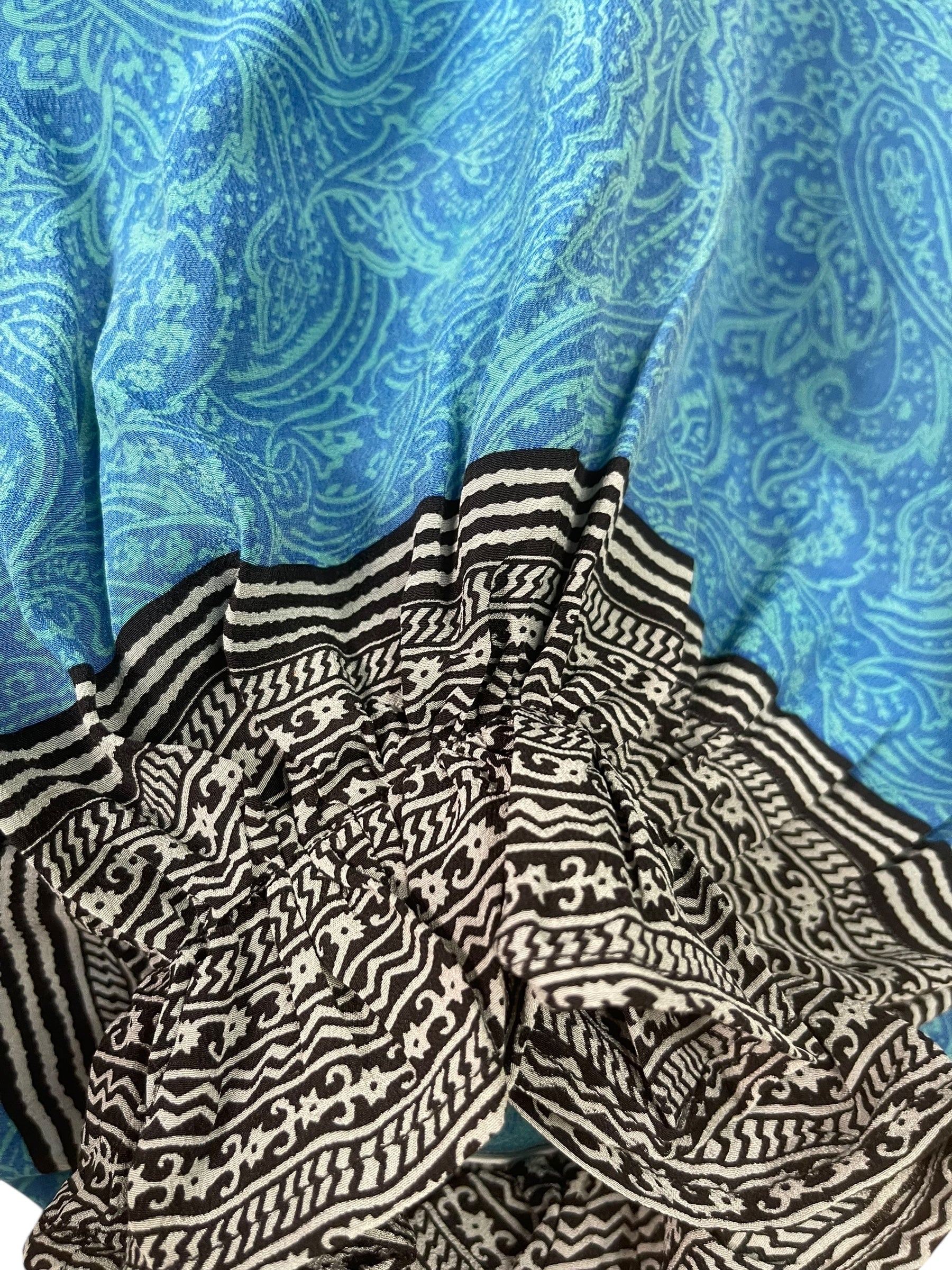 PREVIEW PRC8645 Avatar Pure Silk Bolero by MARCH2026 – Handmade ethical Bolero from sariKNOTsari using upcycled silk. Designed in Canada for travel and slow fashion, loved from Toronto to LA to Sydney.