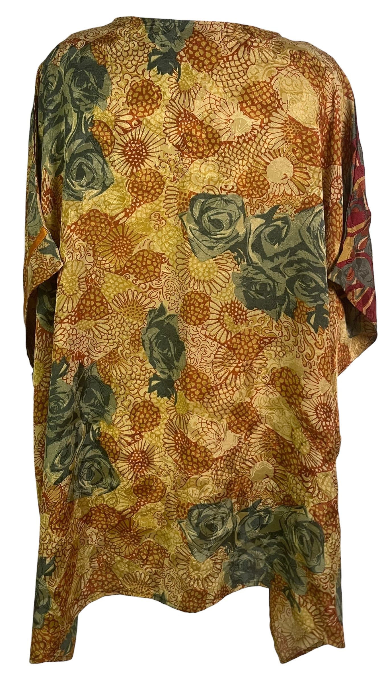 PRC8746 Avatar Pure Silk Short Kaftan Tunic with Slits by 15 FEBRUARY 2026 – Handmade ethical Short Kaftan from sariKNOTsari using upcycled silk. Designed in Canada for travel and slow fashion, loved from Toronto to LA to Sydney.