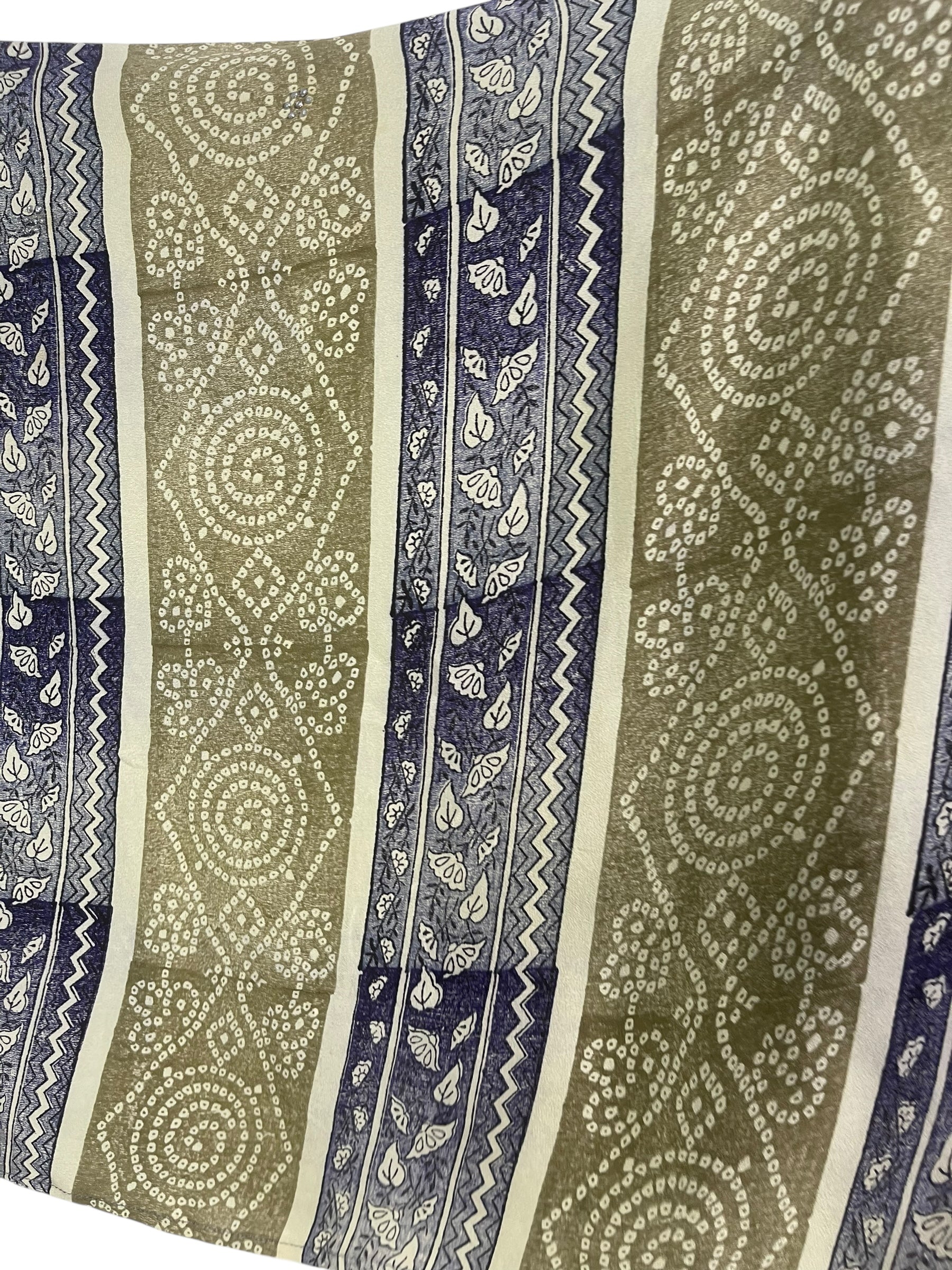 PREVIEW PRC7639 Avatar Pure Silk Capelet Poncho by DECEMBER2025 – Handmade ethical Poncho from sariKNOTsari using upcycled silk. Designed in Canada for travel and slow fashion, loved from Toronto to LA to Sydney.