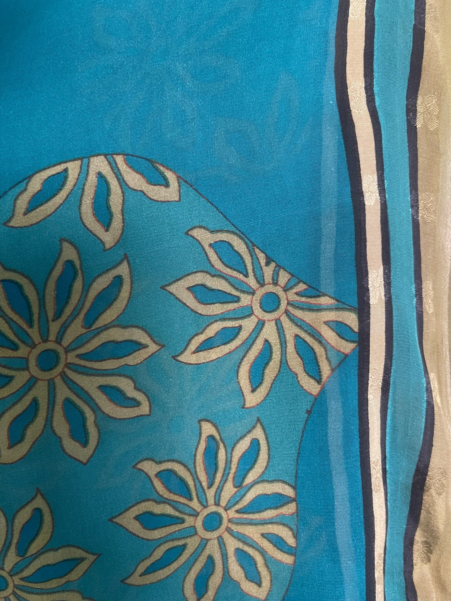 PRG8538 Sheer Wabi Sabi Pure Silk Hi Lo Top