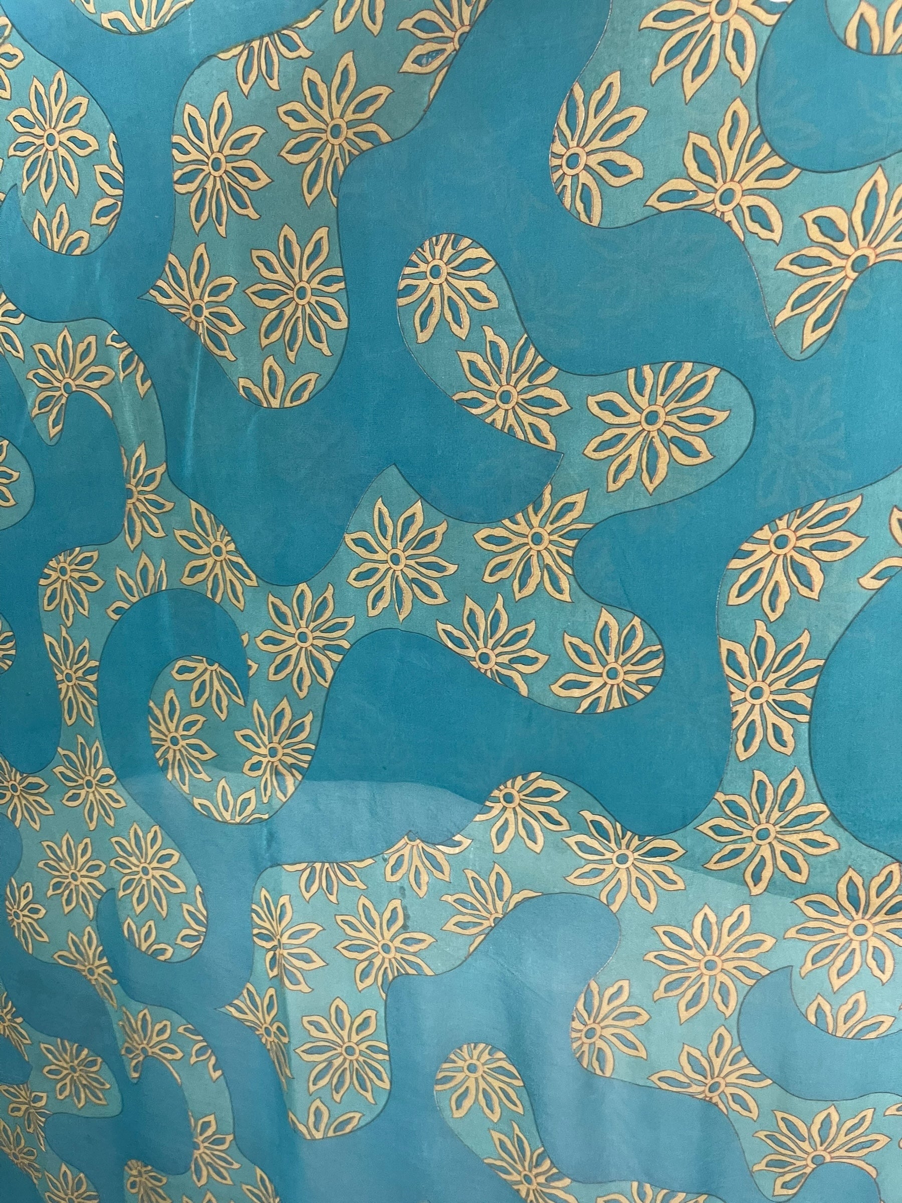 PRG8538 Sheer Wabi Sabi Pure Silk Hi Lo Top