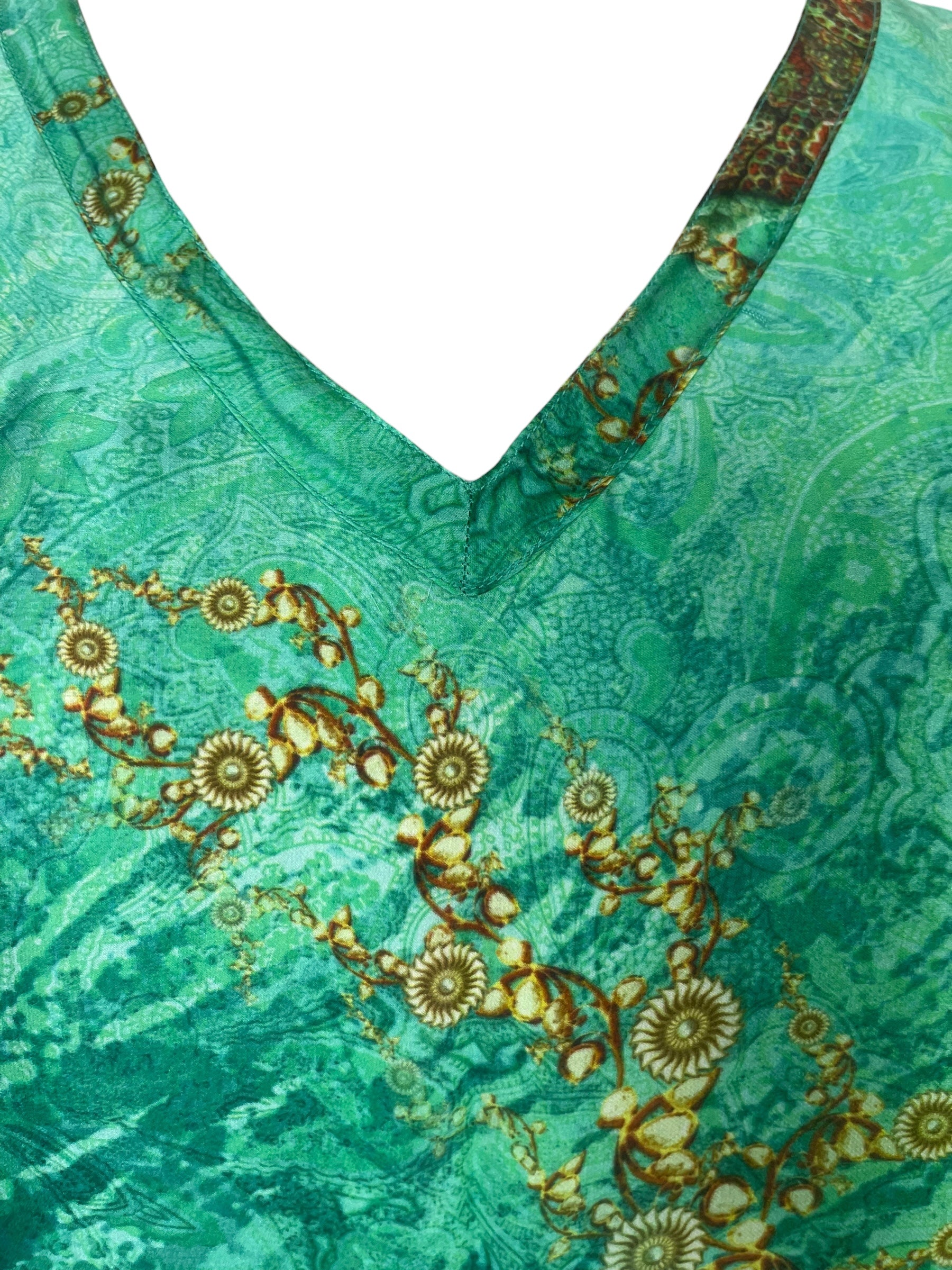 PREVIEW PRC8591 Avatar Pure Silk Midi Length Kaftan by MARCH2026 – Handmade ethical Midi Length Kaftan from sariKNOTsari using upcycled silk. Designed in Canada for travel and slow fashion, loved from Toronto to LA to Sydney. Featuring Zsiska, Bryn Walker and Artisan Leather coats by Rejean Pepin, Pepin designs