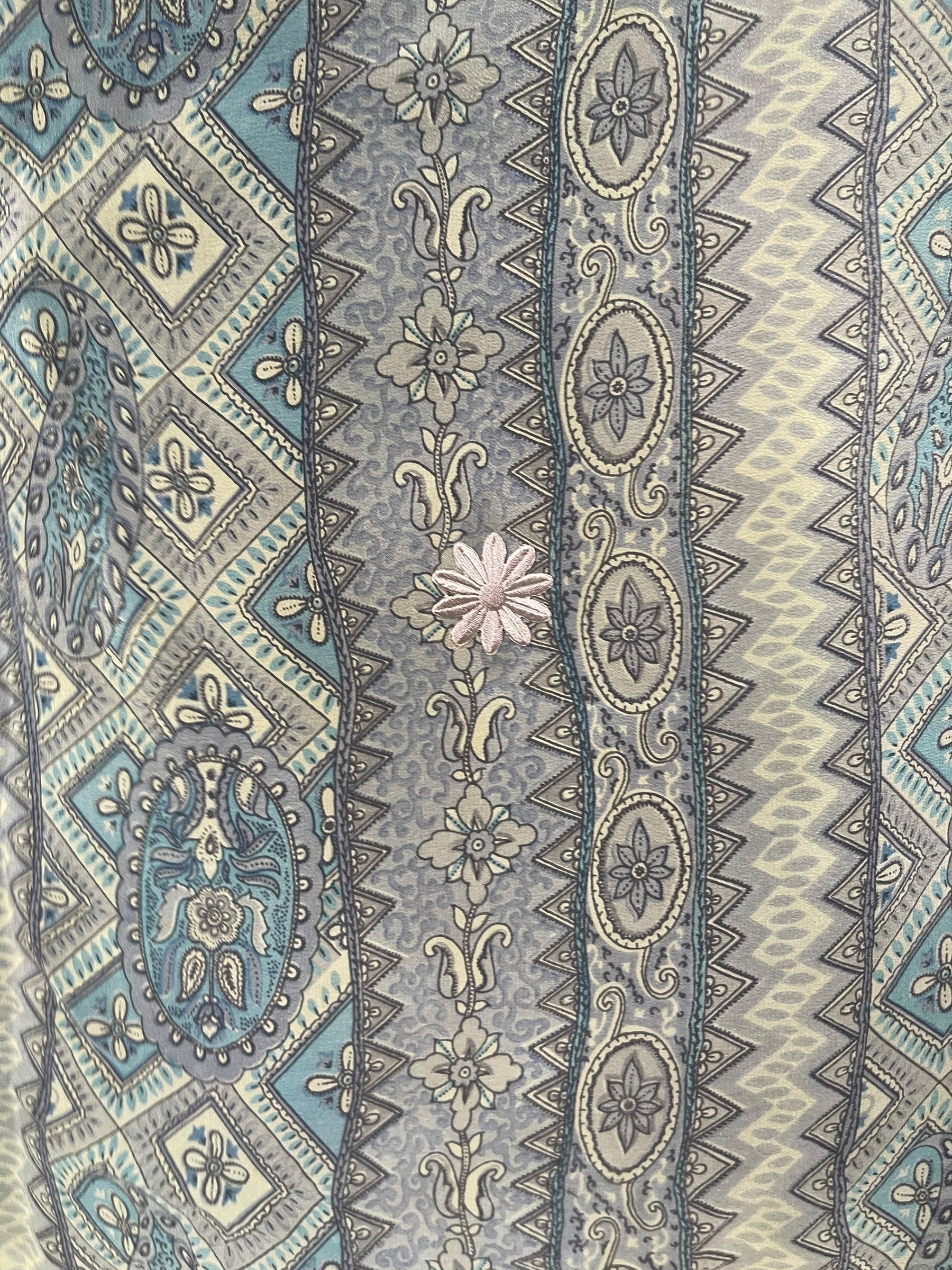 PRC8396 Avatar Pure Silk Versatile Vest