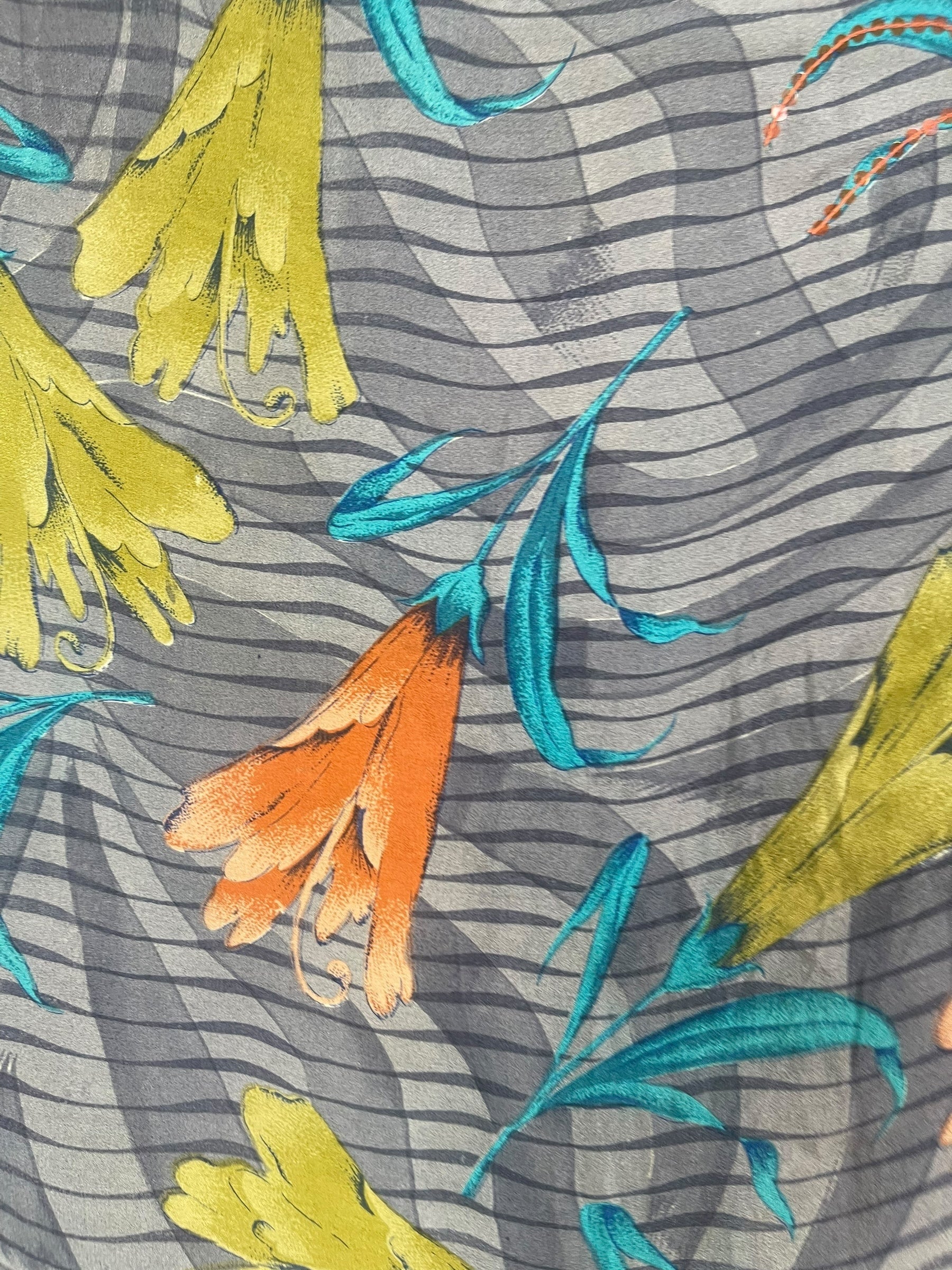 PREVIEW PRC7867 Pure Silk Wabi Sabi Capelet Poncho by DECEMBER2025 – Handmade ethical Poncho from sariKNOTsari using upcycled silk. Designed in Canada for travel and slow fashion, loved from Toronto to LA to Sydney.