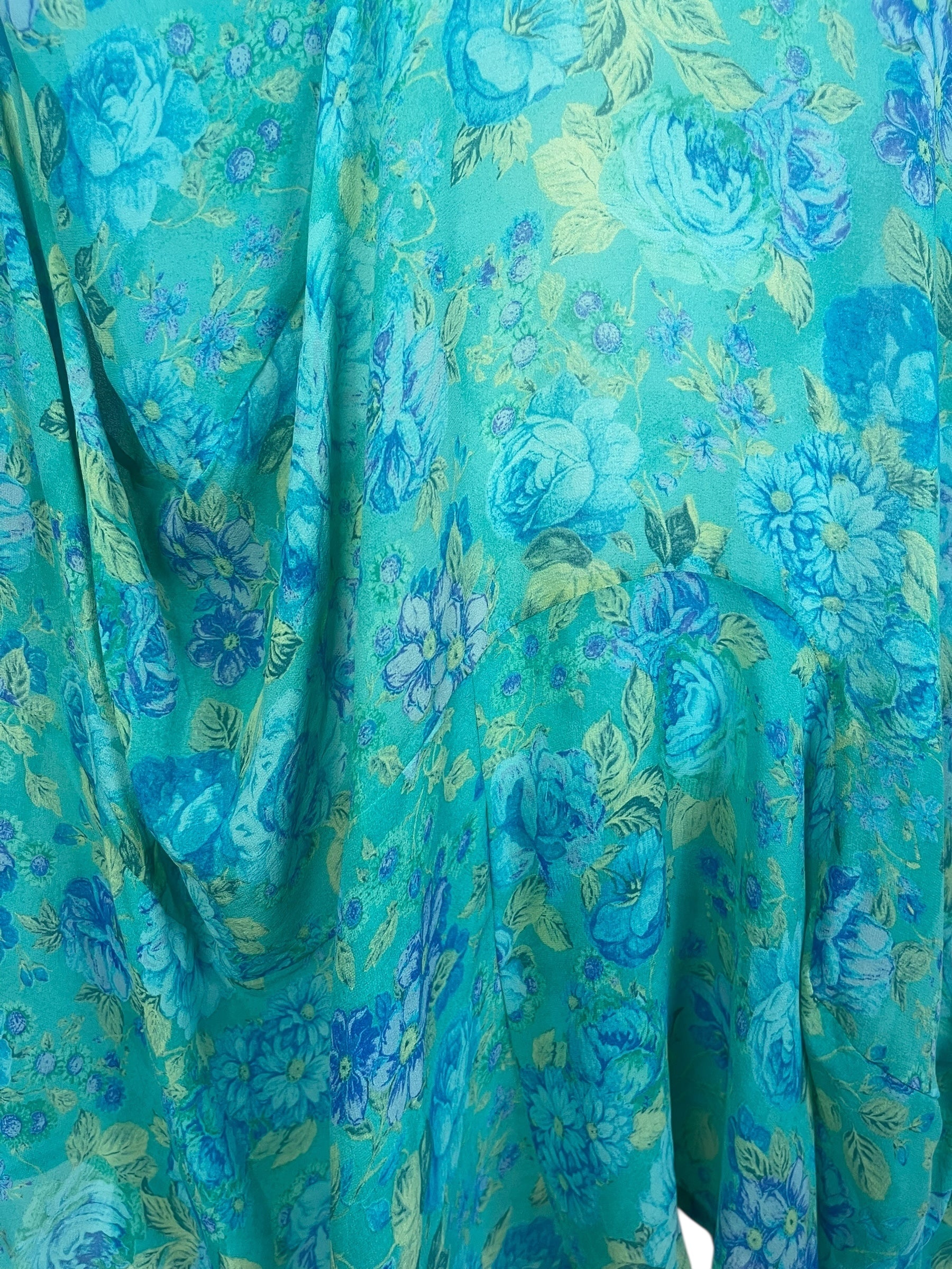 PREVIEW PRG8439 Sheer Avatar Pure Silk Sculptural Long Tunic Dress by FEBRUARY2026 – Handmade ethical Sculptural Dress from sariKNOTsari using upcycled silk. Designed in Canada for travel and slow fashion, loved from Toronto to LA to Sydney.