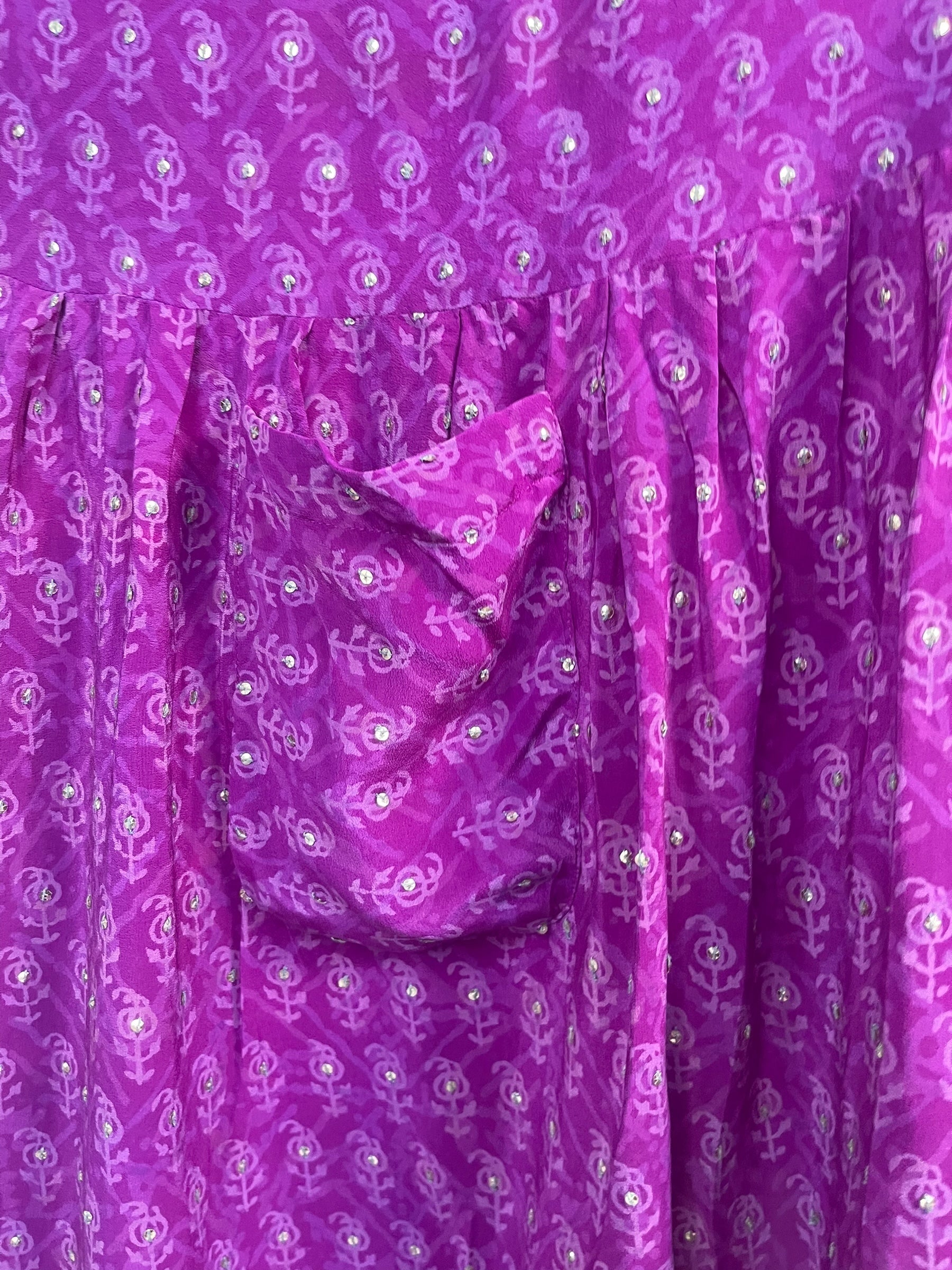 PRC8803 Wabi Sabi Pure Silk Boxy Babydoll Dress by 15 FEBRUARY 2026 – Handmade ethical Boxy Babydoll Dress from sariKNOTsari using upcycled silk. Designed in Canada for travel and slow fashion, loved from Toronto to LA to Sydney.
