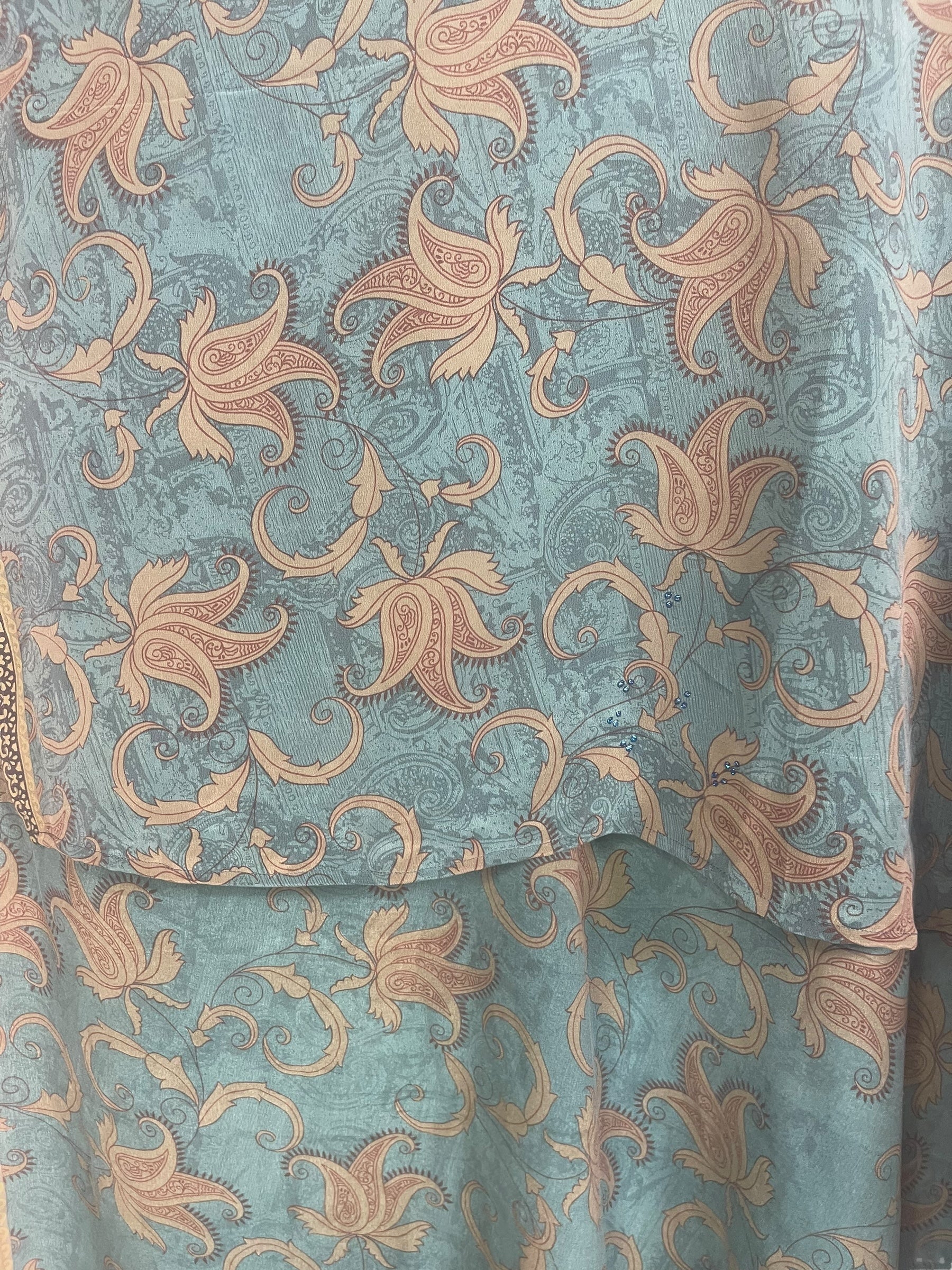 PRC8226 Avatar Pure Silk Hi Lo Top