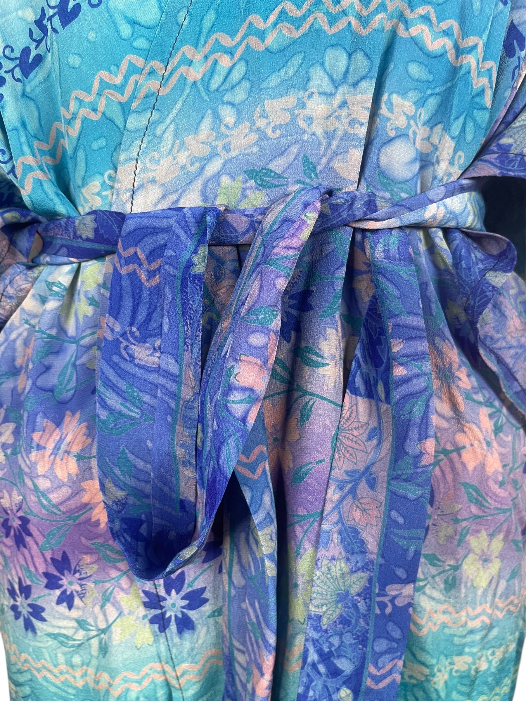 PREVIEW PRC8510 Avatar Pure Silk Kimono-Sleeved Jacket with Belt by MARCH2026 – Handmade ethical Short Kimono from sariKNOTsari using upcycled silk. Designed in Canada for travel and slow fashion, loved from Toronto to LA to Sydney. Featuring Zsiska, Bryn Walker and Artisan Leather coats by Rejean Pepin, Pepin designs