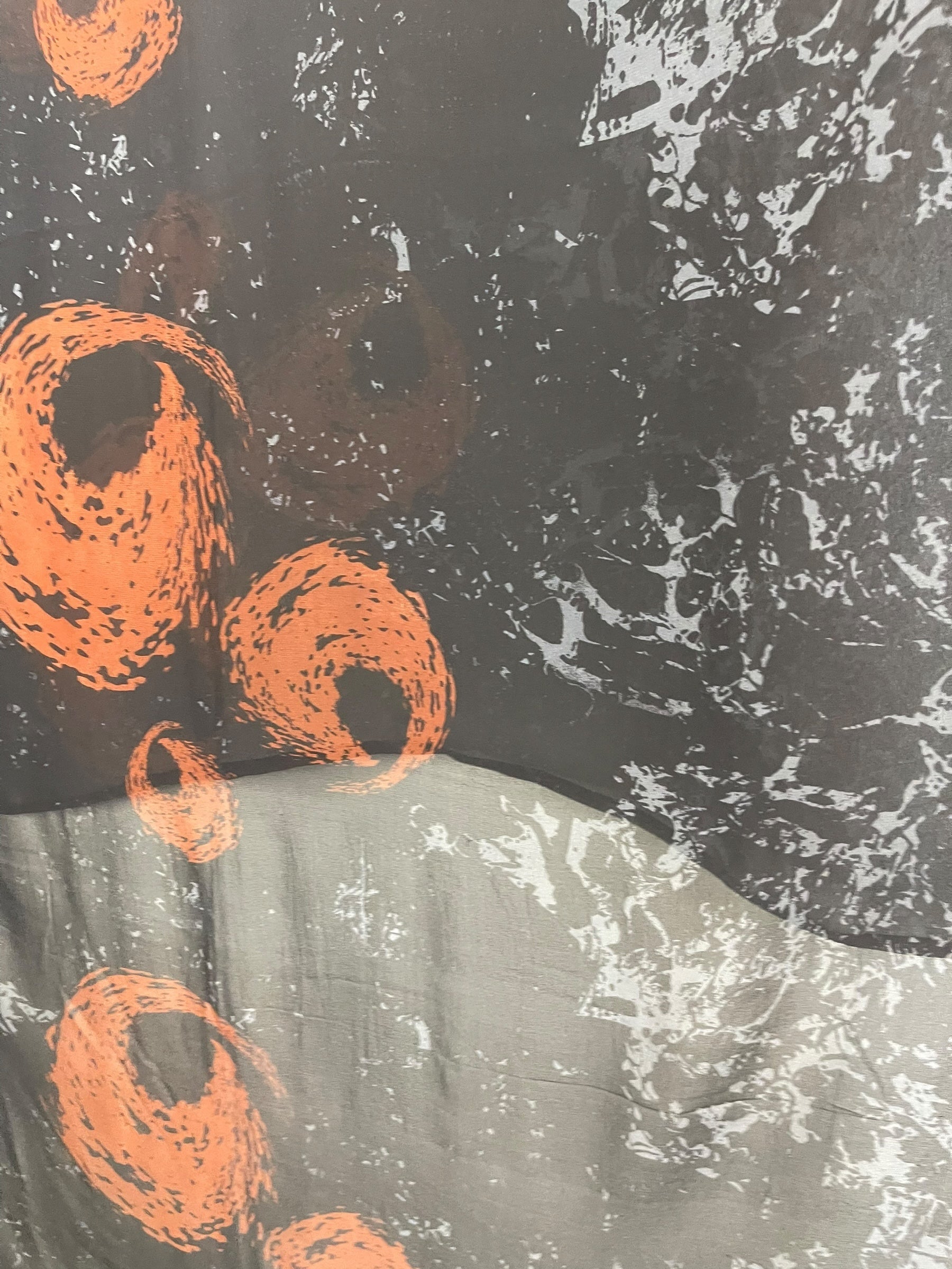 PRG8590 Sheer Avatar Pure Silk Hi Lo Top