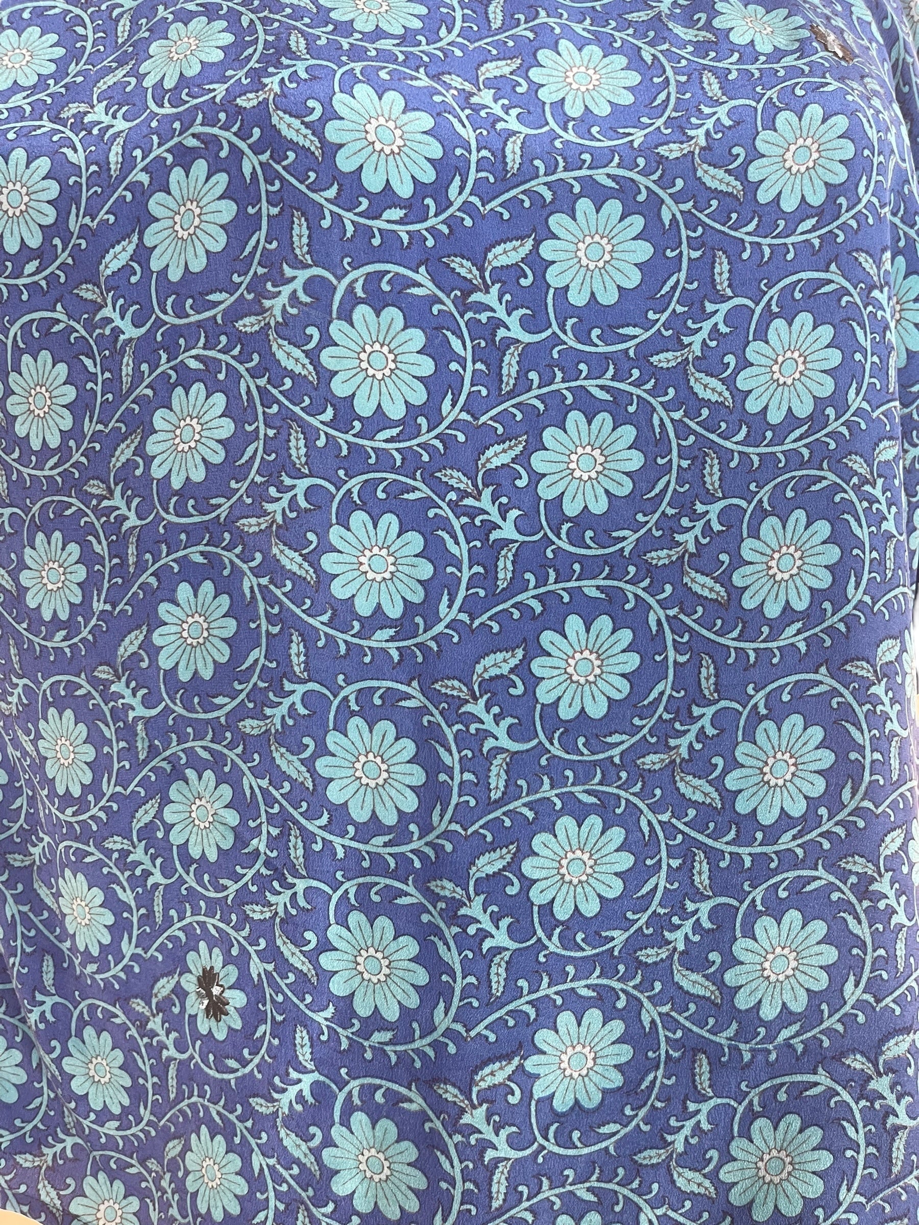 PRC8060 Wabi Sabi Pure Silk Side Slit Top by DECEMBER2025 – Handmade ethical Side Slit Top from sariKNOTsari using upcycled silk. Designed in Canada for travel and slow fashion, loved from Toronto to LA to Sydney.