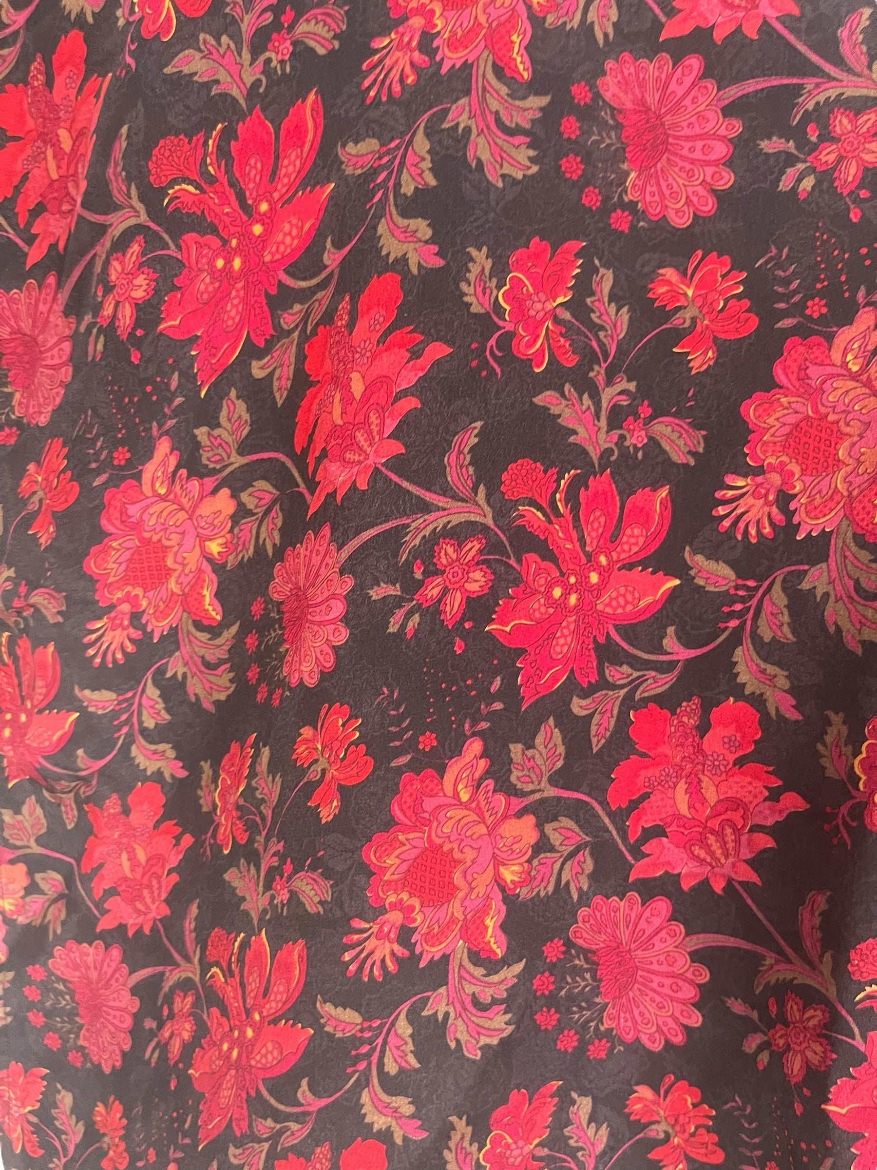 PRC7555 Avatar Pure Silk Side Slit Top