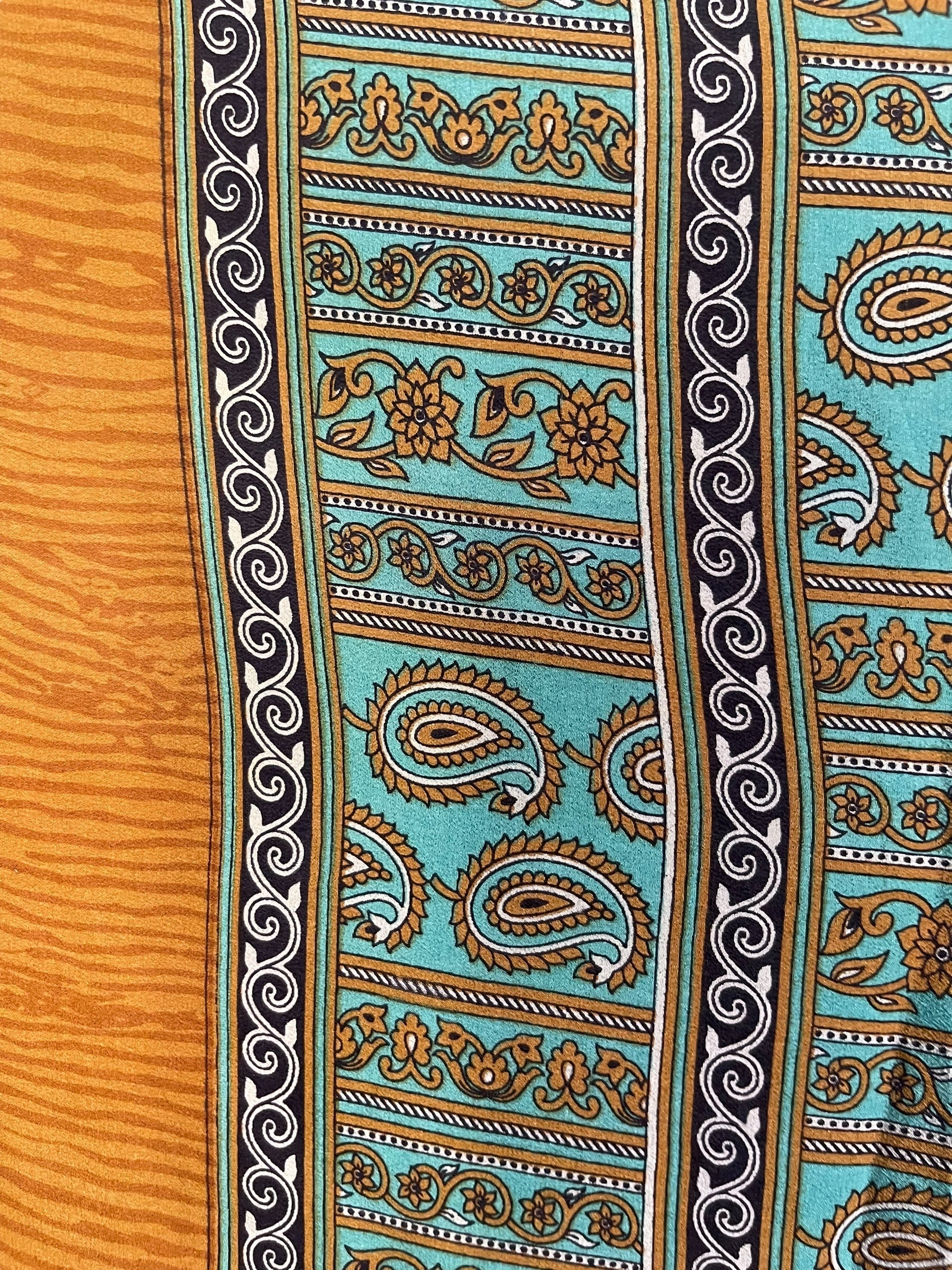 LADY LUCK PRC7288 Avatar Pure Silk Capelet Poncho