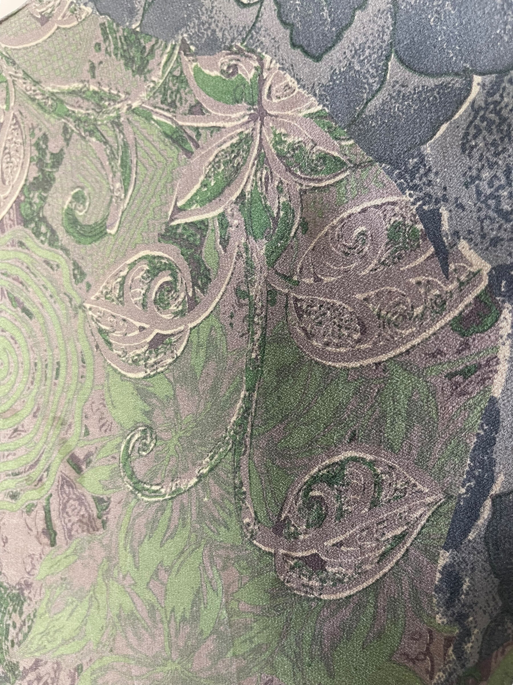 PRC6883 Avatar Pure Silk Capelet Poncho