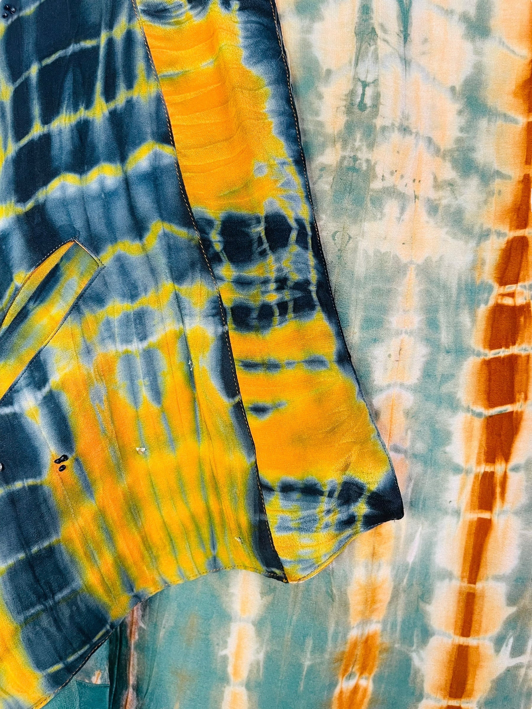 REVOLUTIONHER PRC7393 Avatar Reversible Pure Silk Jiva Jacket