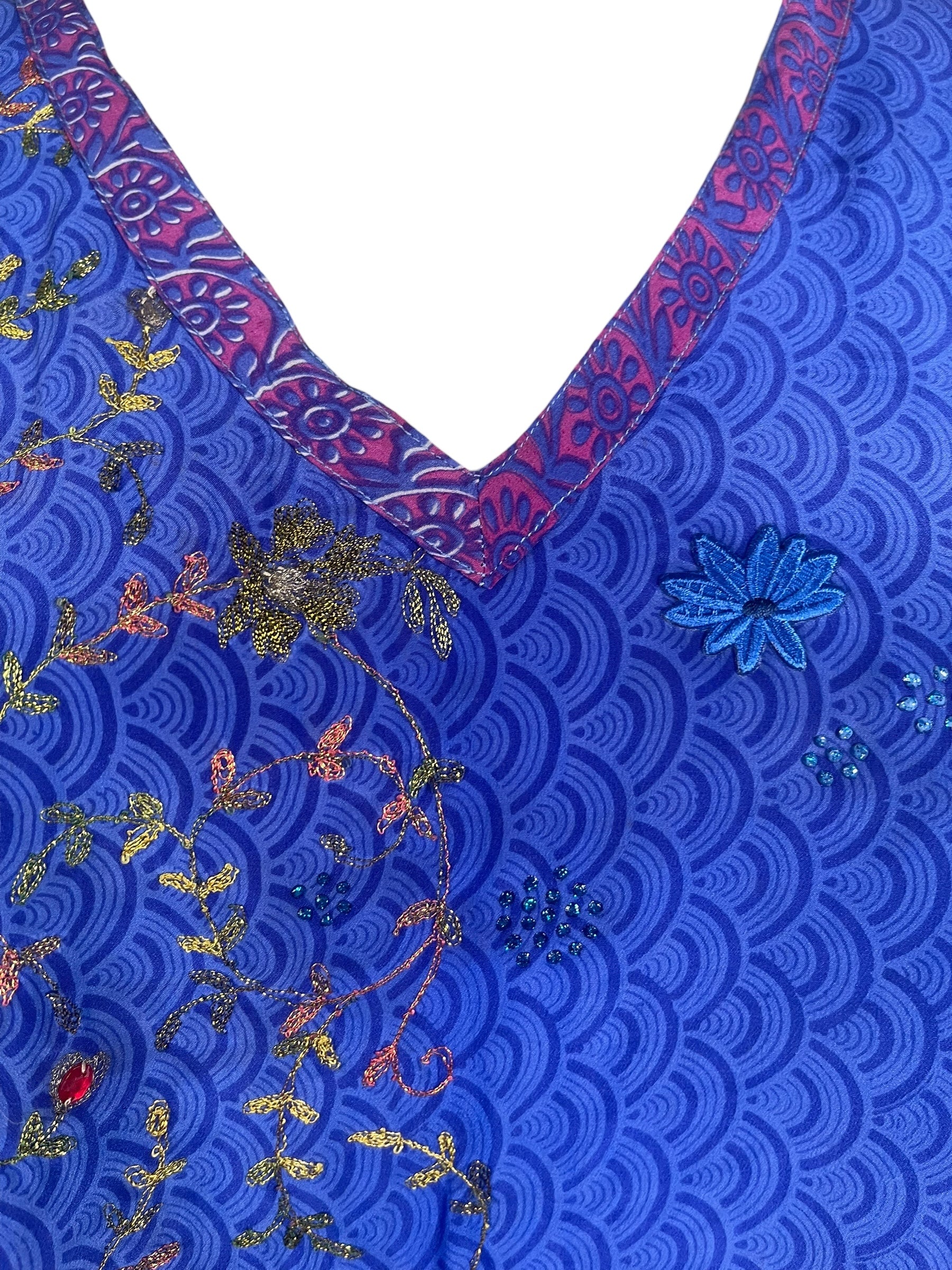 PREVIEW PRC8747 Avatar Pure Silk Long Tunic with Side Ties by MARCH2026 – Handmade ethical Side Tie Tunic from sariKNOTsari using upcycled silk. Designed in Canada for travel and slow fashion, loved from Toronto to LA to Sydney.