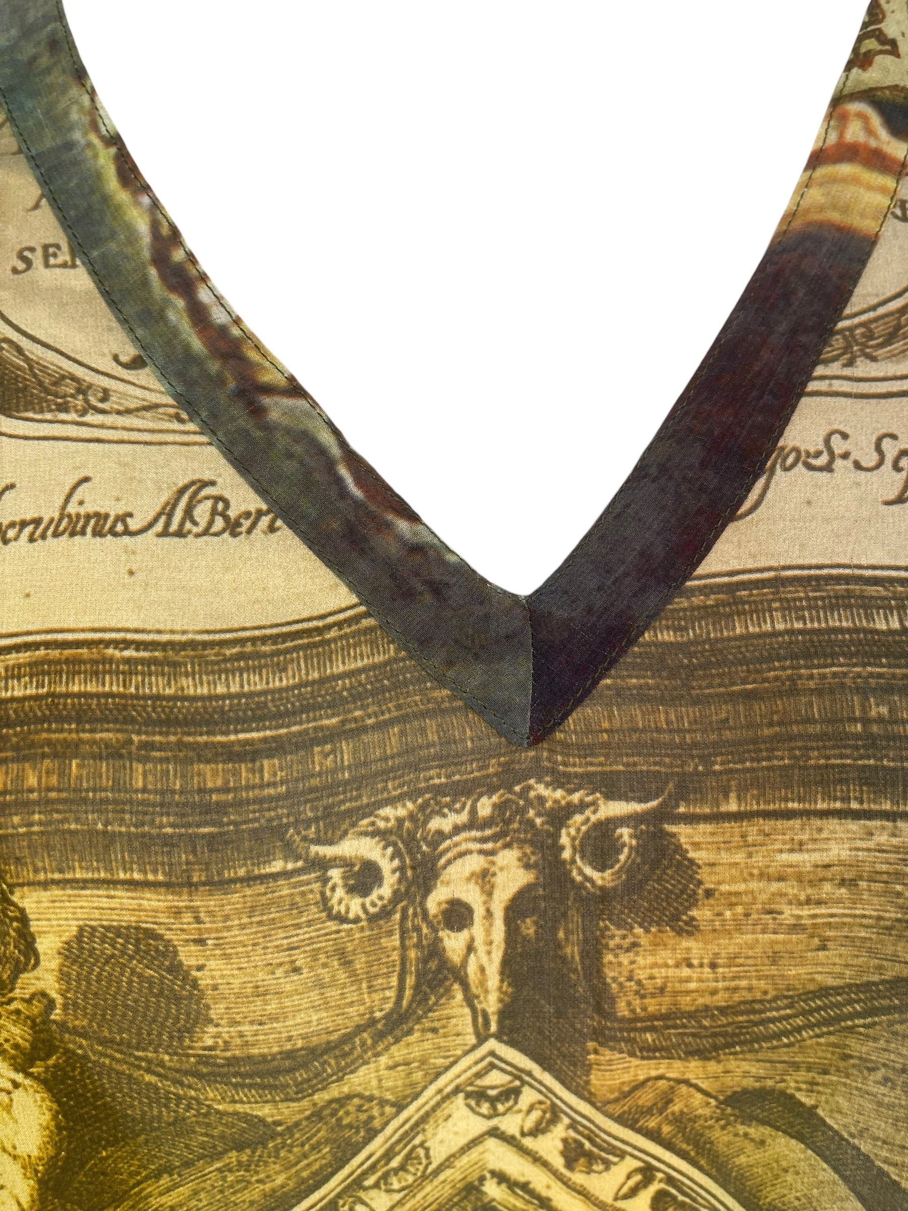 PREVIEW PRG8581 Sheer Avatar Pure Silk Short Kaftan Tunic with Slits by FEBRUARY2026 – Handmade ethical Short Kaftan from sariKNOTsari using upcycled silk. Designed in Canada for travel and slow fashion, loved from Toronto to LA to Sydney.