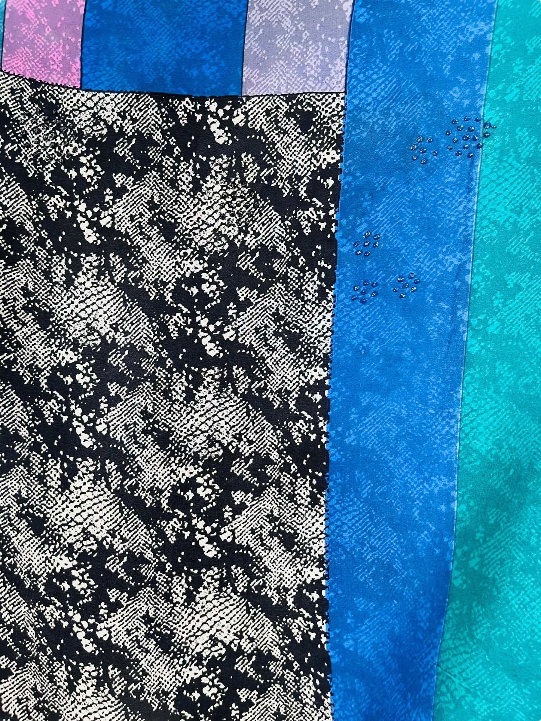 PRC7295 Avatar Pure Silk Kimono-Sleeved Top