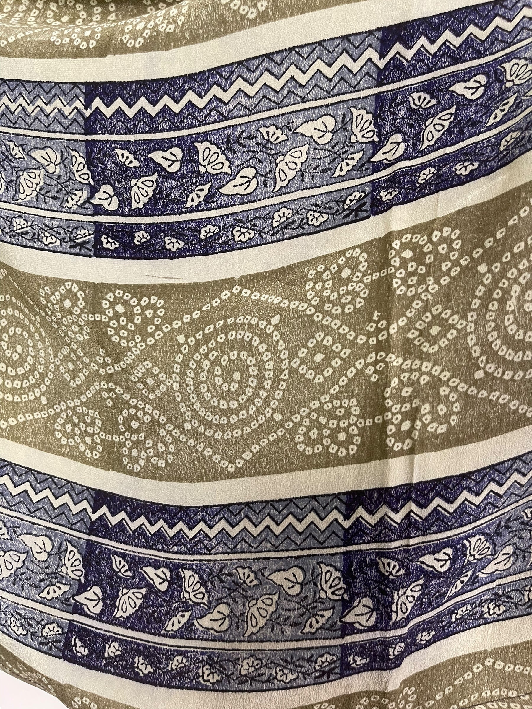 PRC7639 Avatar Pure Silk Versatile Vest