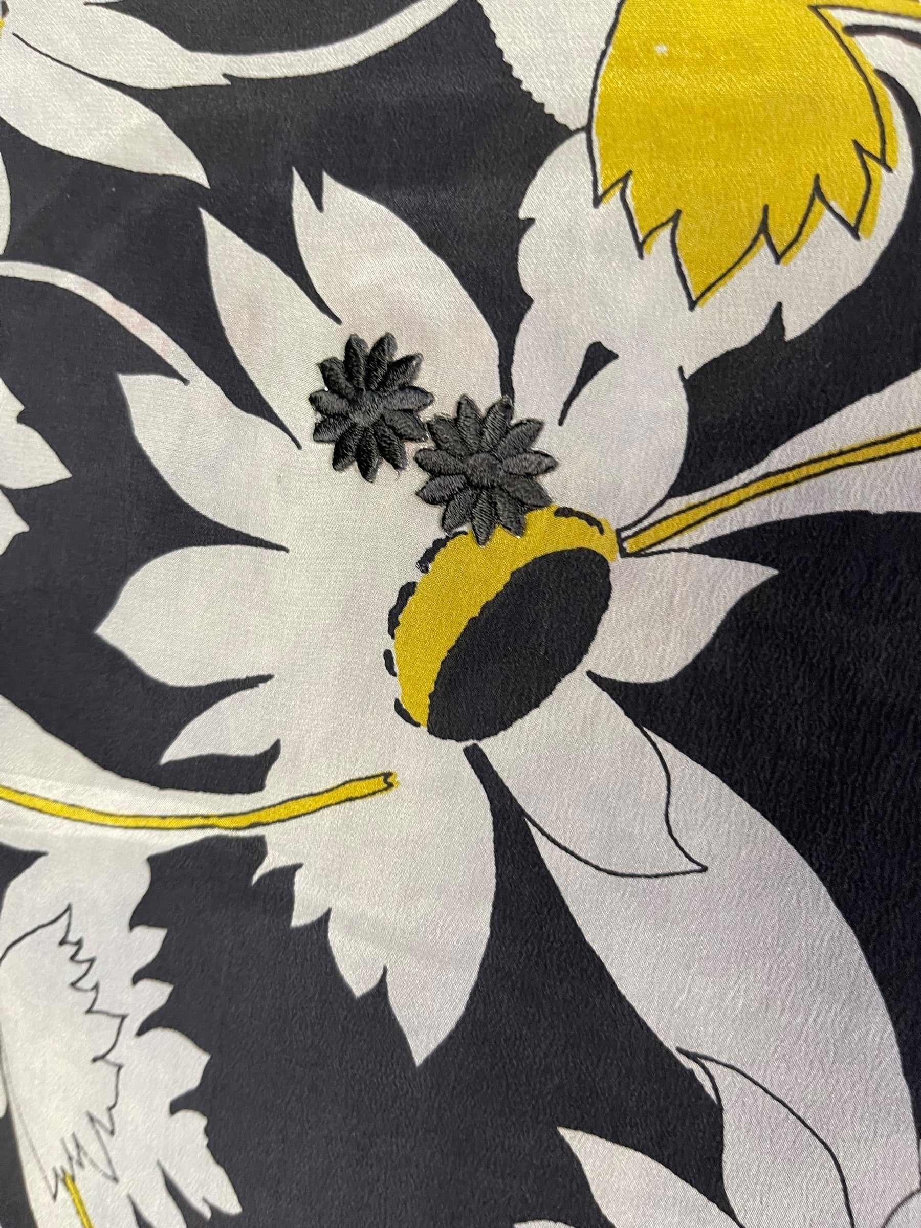 PRC7280 Avatar Pure Silk Cardigan