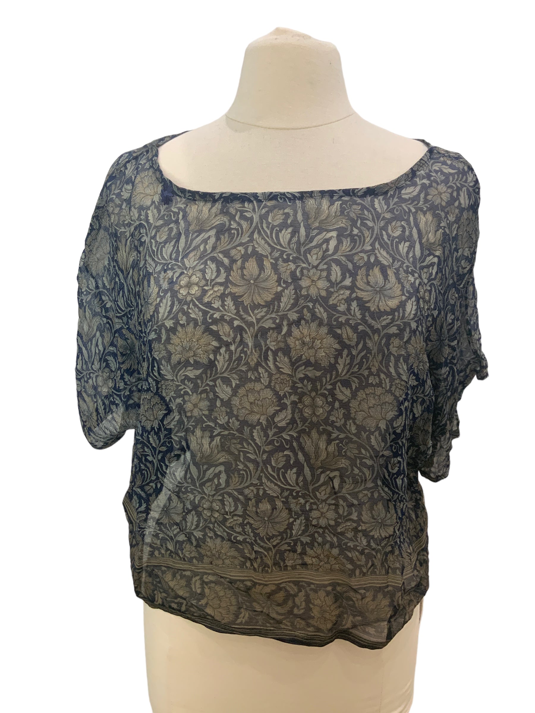 PRG420 Gilly Sheer Avatar Pure Silk Boxy Top