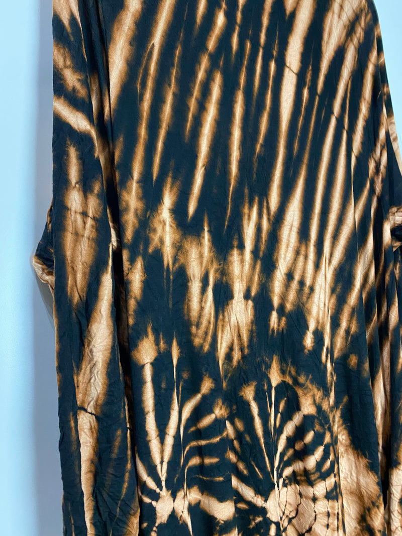 Black and Buff Long Tie Dye Cardigan - sariKNOTsari slow fashion bryn walker linen Hamilton sustainable fashion gifts sari not sari Hamilton Fair trade  Ethical  Artisan made  Zero waste  Up-cycled Slow Fashion  Handmade  GTA Toronto Copper Pure Upcycled vintage silk handmade recycled recycle copper pure silk travel clothing hamilton vacation cruisewear resortwear bathing suit bathingsuit vacation etsy silk clothing gifts gift dress top pants linen bryn walker alive intentions kaarigar elephants